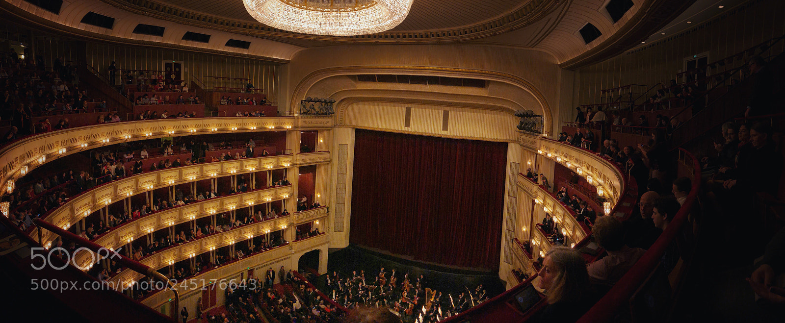 Apple iPhone 8 sample photo. Vienna state opera photography