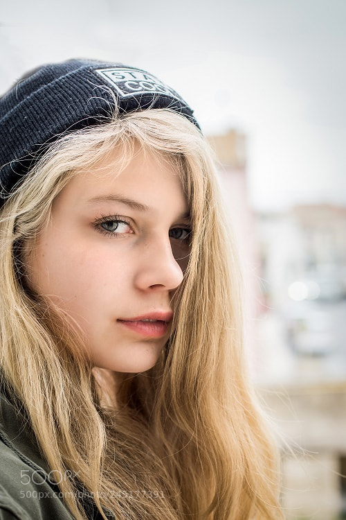 Sony SLT-A77 sample photo. Young blonde girl photography