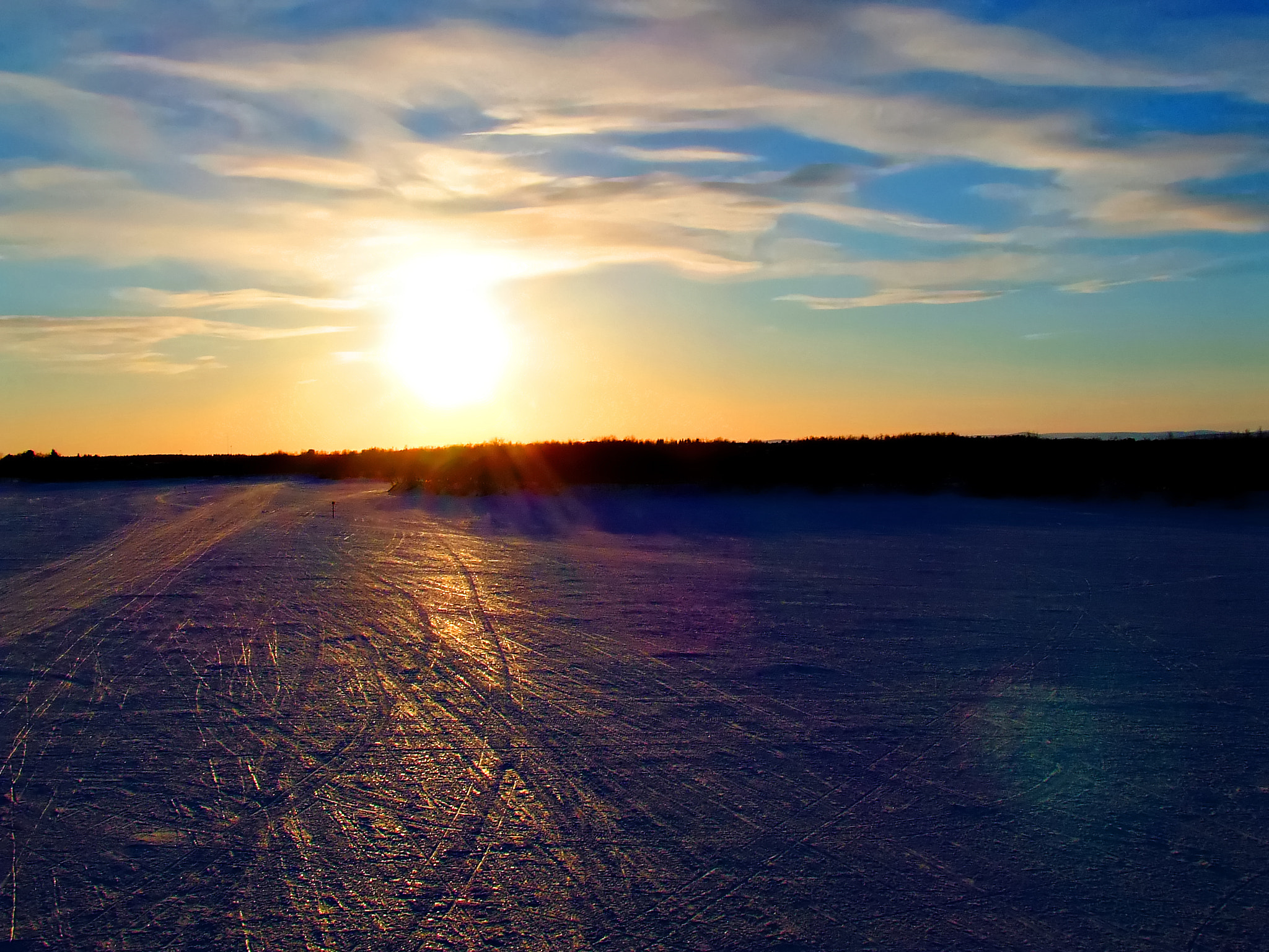 Fujifilm FinePix S5600 sample photo. Lapland sunset photography