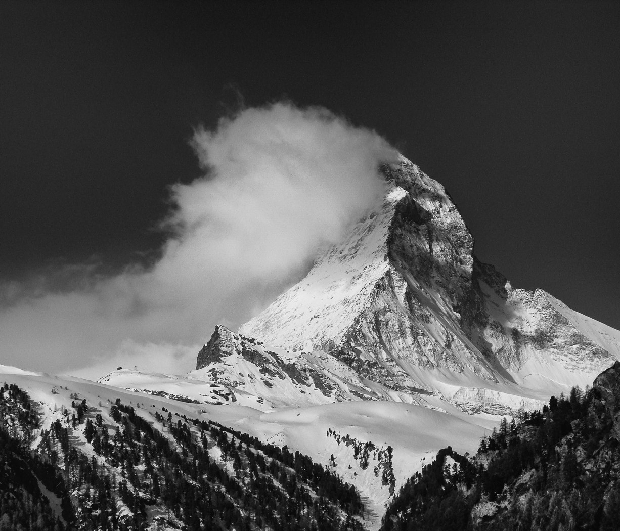 Sony DSC-W80 sample photo. Matterhorn photography