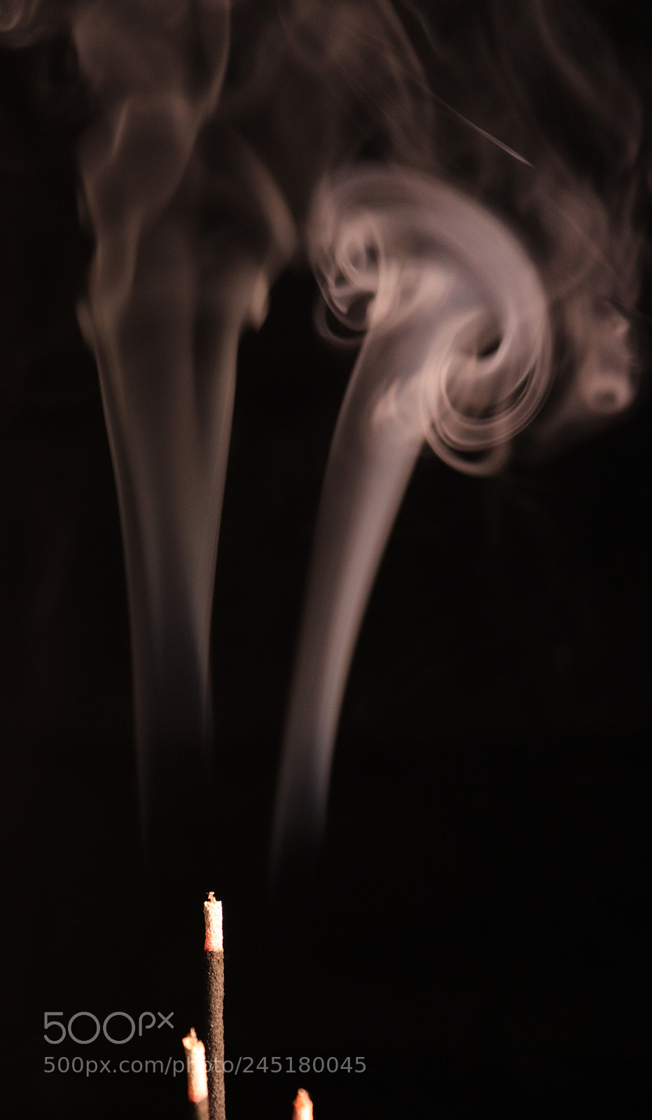 Canon EOS 200D (EOS Rebel SL2 / EOS Kiss X9) sample photo. Incense photography