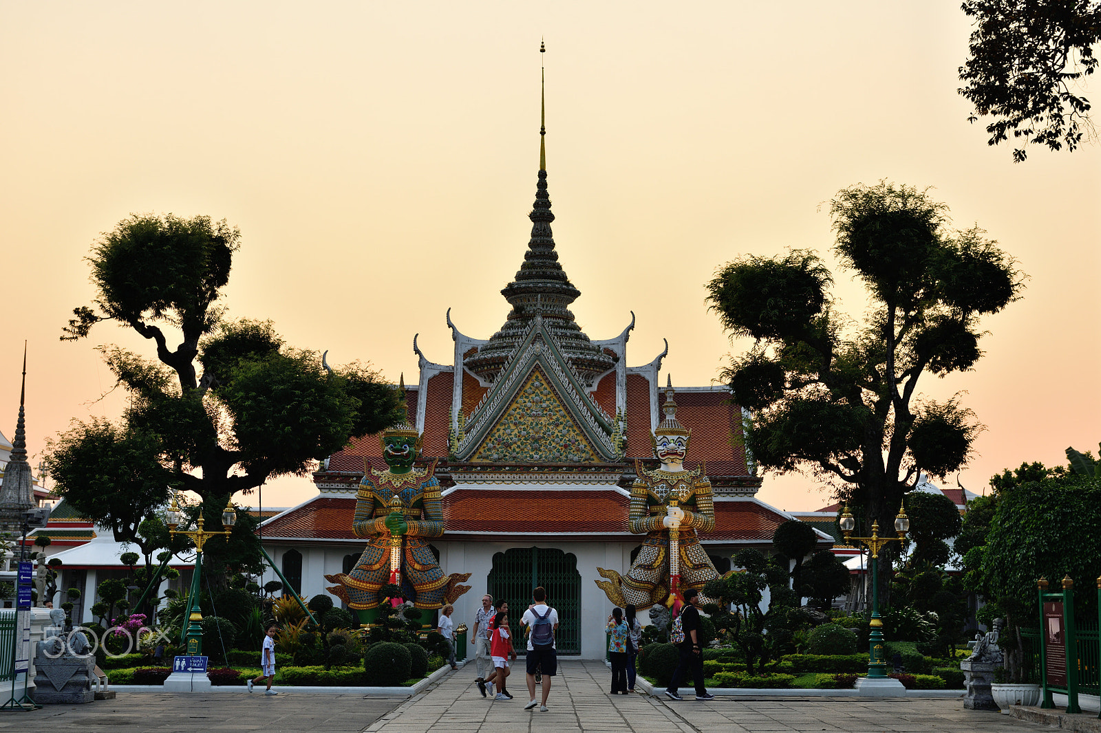 Nikon AF-S Nikkor 24-70mm F2.8G ED sample photo. Buddhas photography