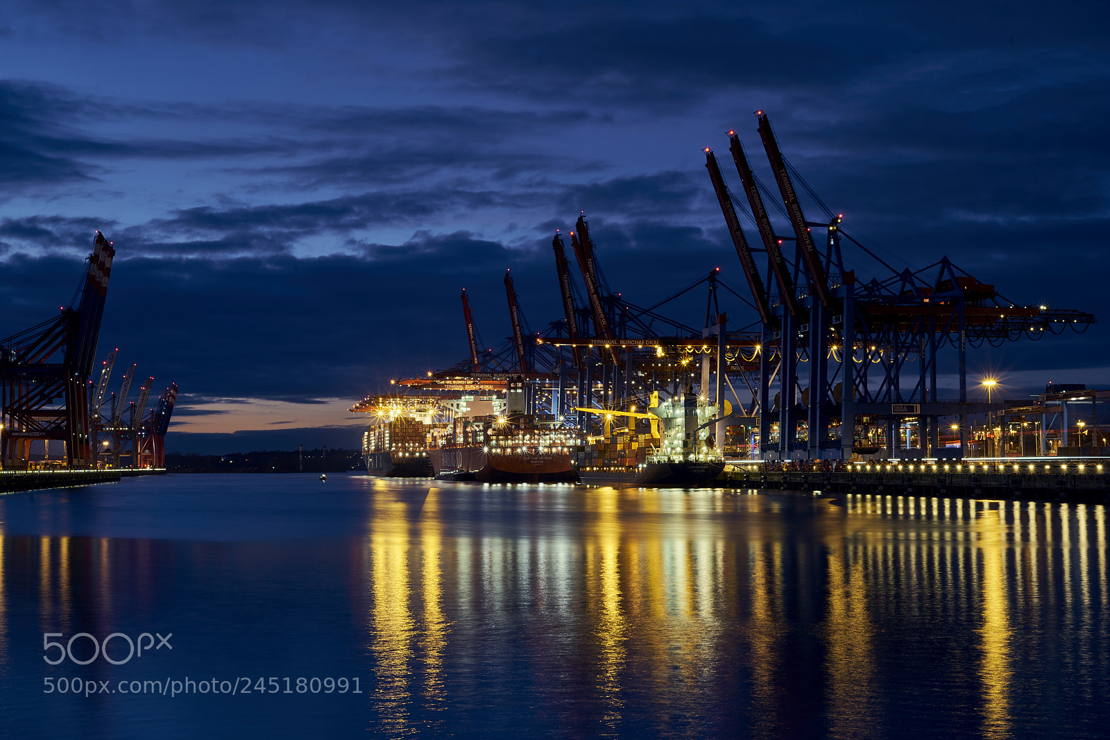 Sony a7R II sample photo. Hamburger hafen burchardkai photography