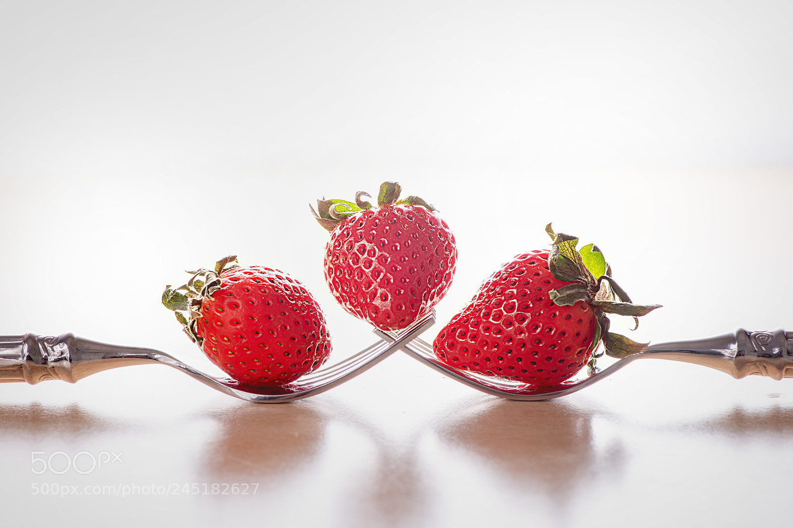 Nikon D4 sample photo. Strawberries on the forks photography