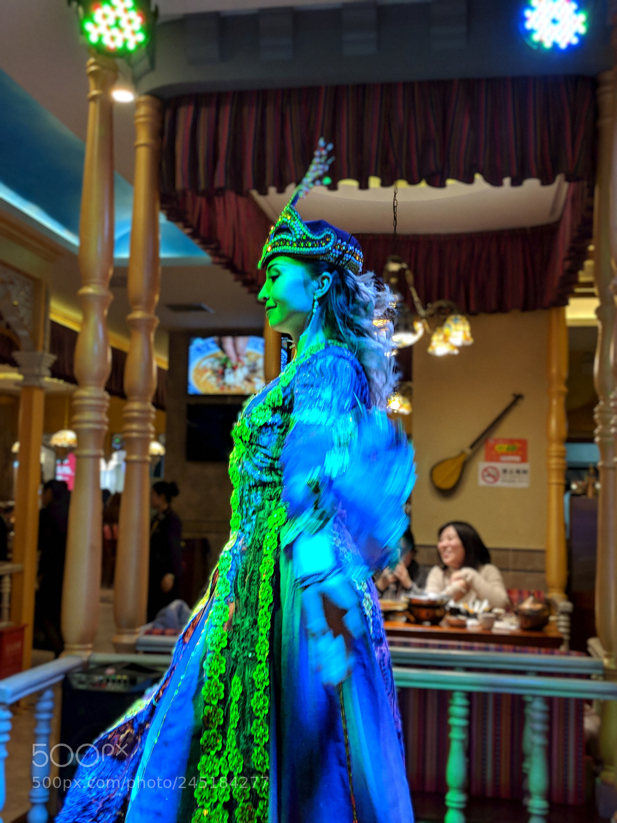 Google Pixel 2 XL sample photo. Dance blue photography