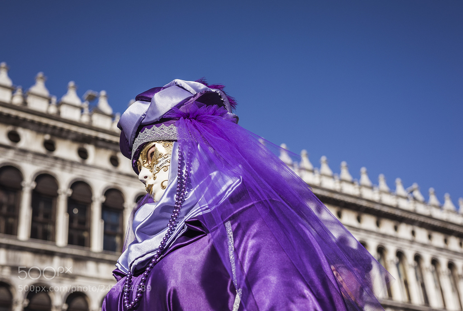 Nikon D700 sample photo. Violet carnival mask photography