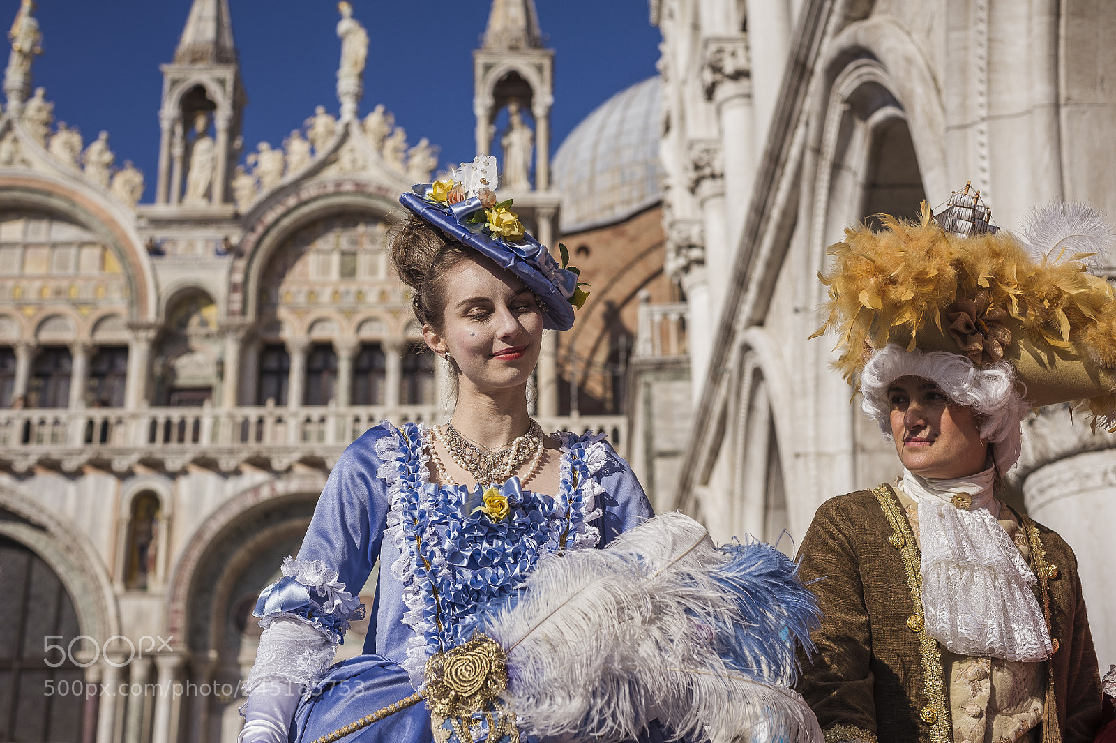 Nikon D700 sample photo. Blue and golden carnival photography