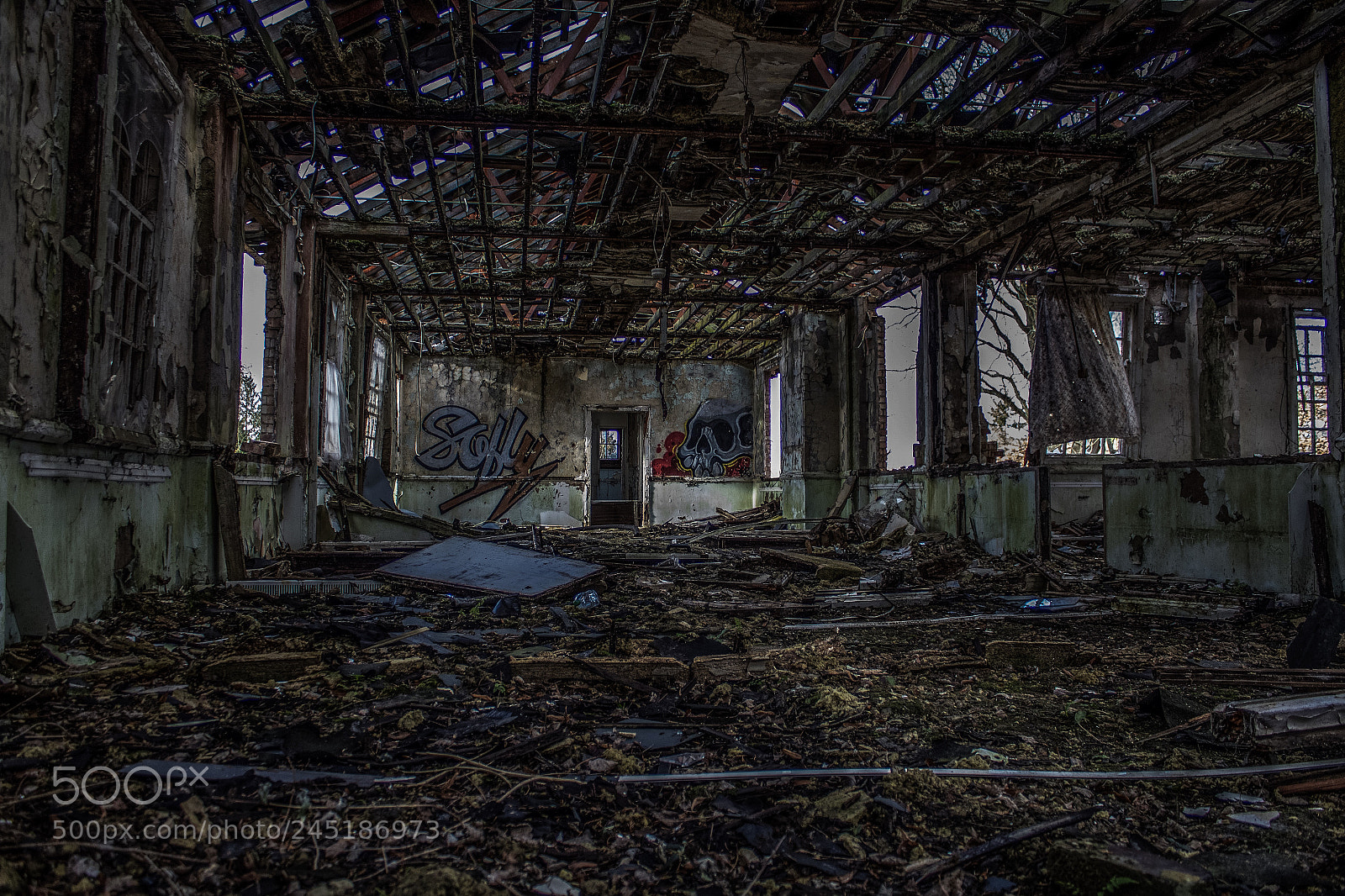Canon EOS 1300D (EOS Rebel T6 / EOS Kiss X80) sample photo. Abandoned mental asylum photography