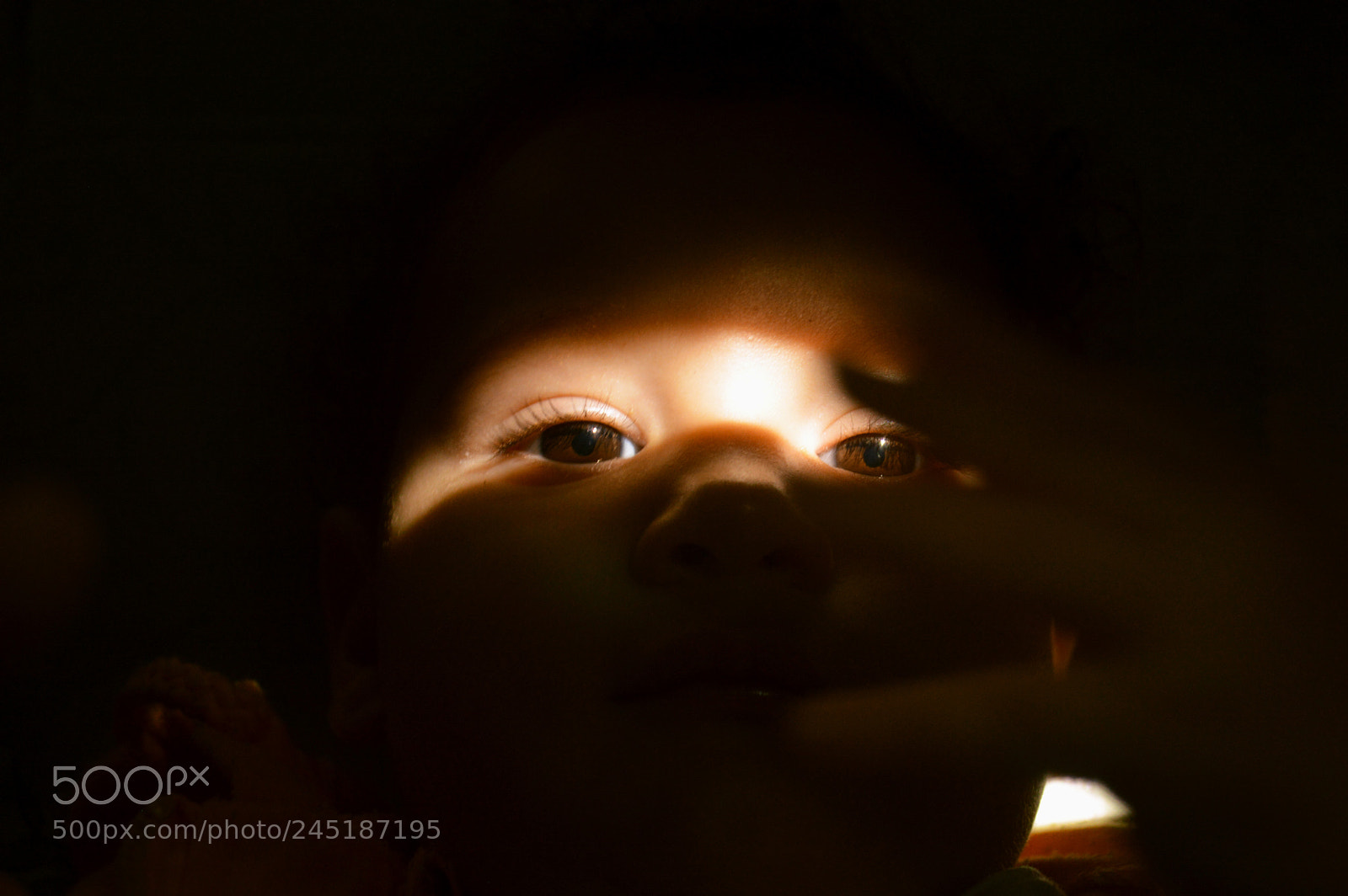 Nikon D3200 sample photo. Juego con la luz photography