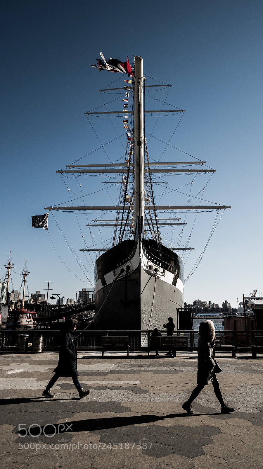 Panasonic Lumix DMC-G85 (Lumix DMC-G80) sample photo. Seaport photography