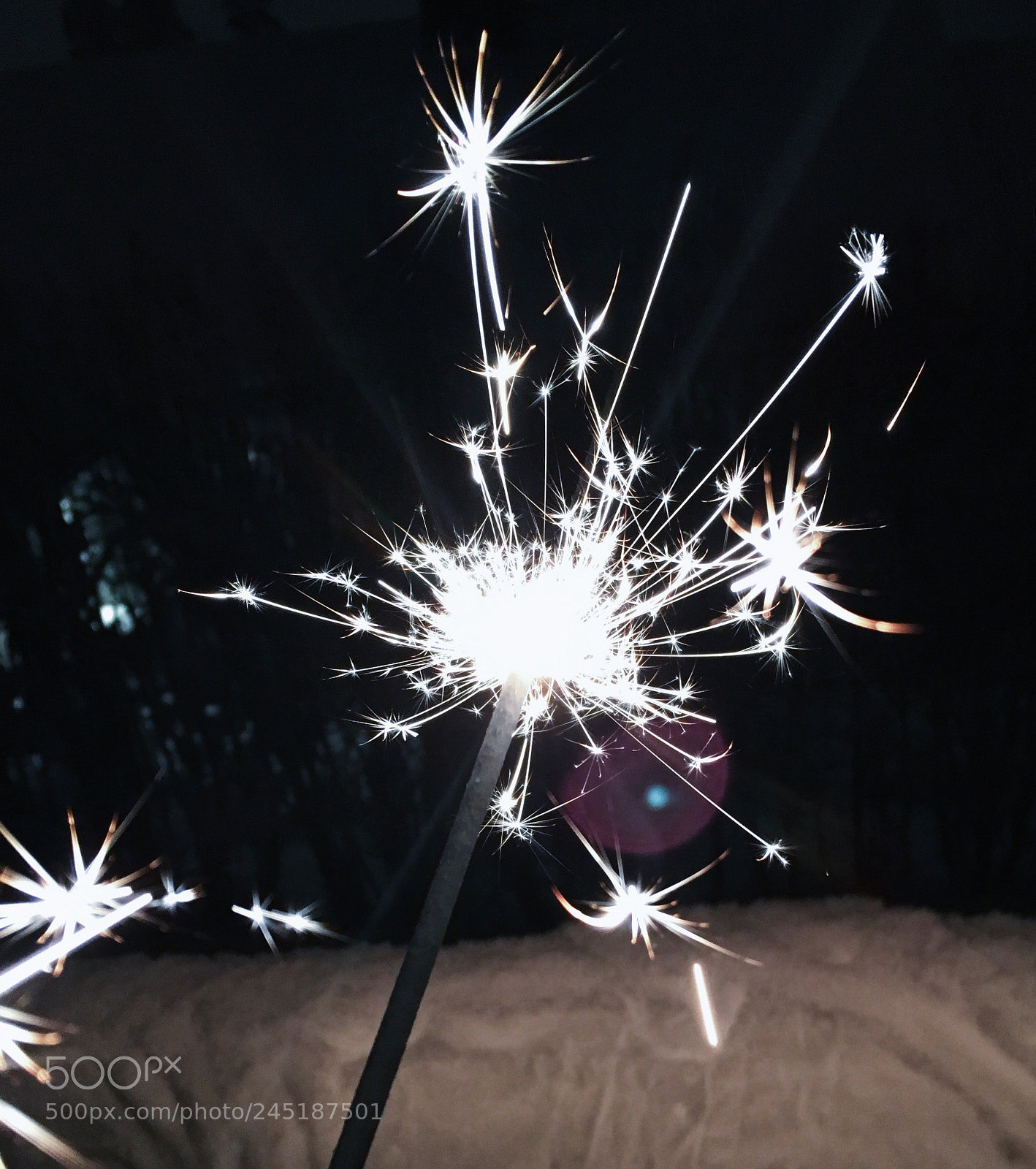 Apple iPhone 6s sample photo. Winter night photography
