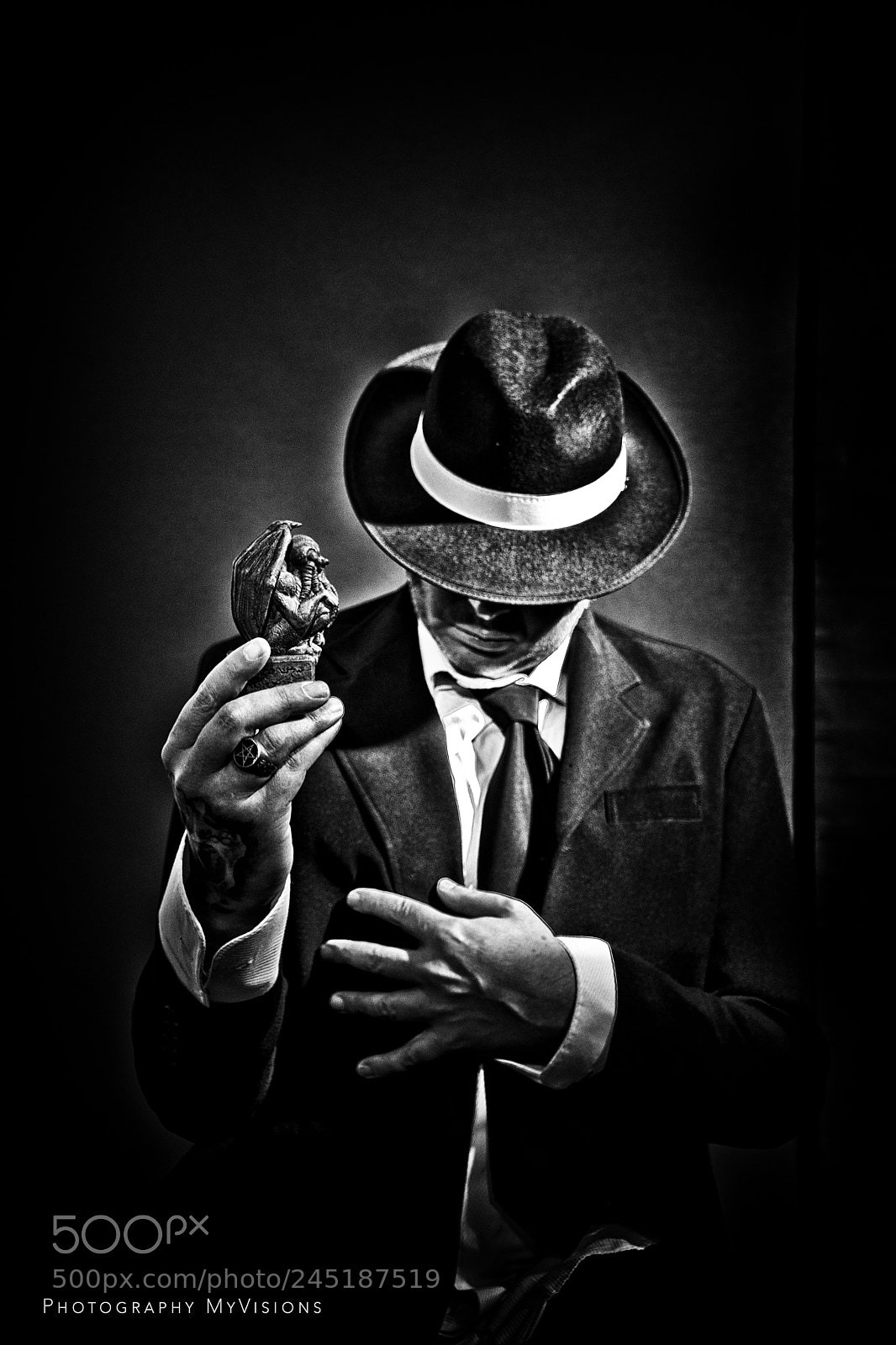 Nikon D7100 sample photo. Detective solo photography