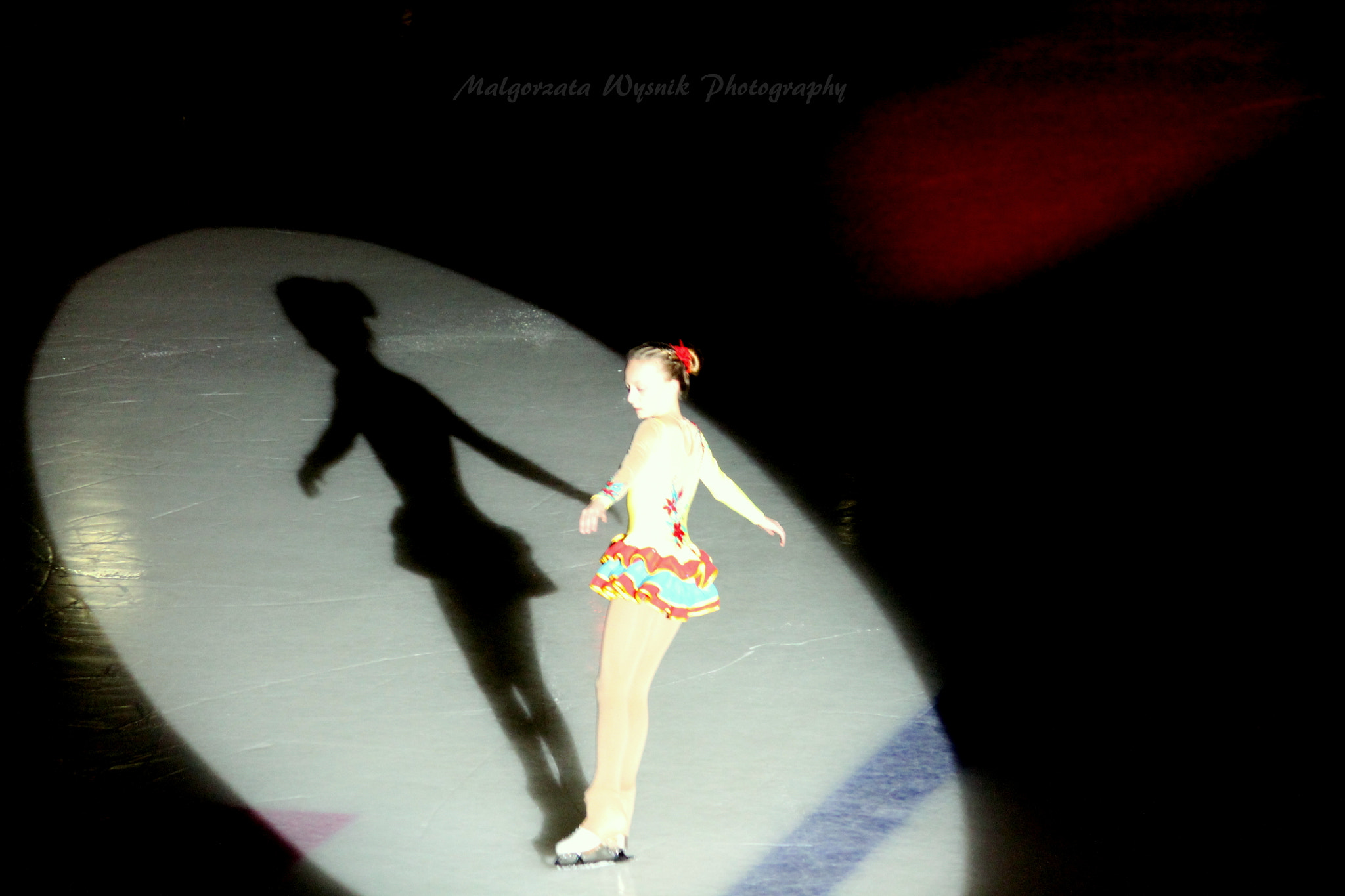 Canon EF-S 55-250mm F4-5.6 IS sample photo. Dance with a shadow photography