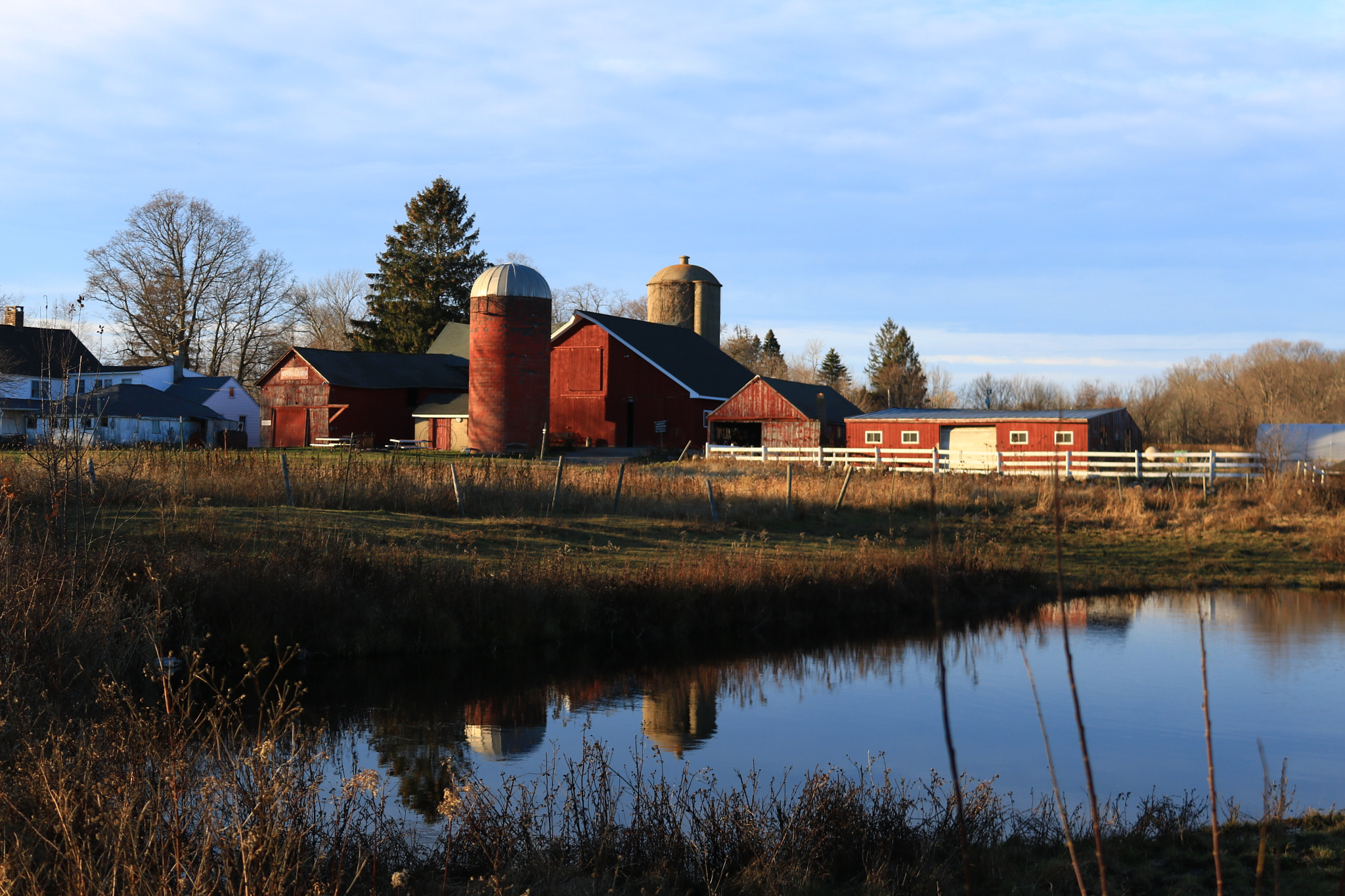 Canon EOS 750D (EOS Rebel T6i / EOS Kiss X8i) sample photo. Rural reflections photography