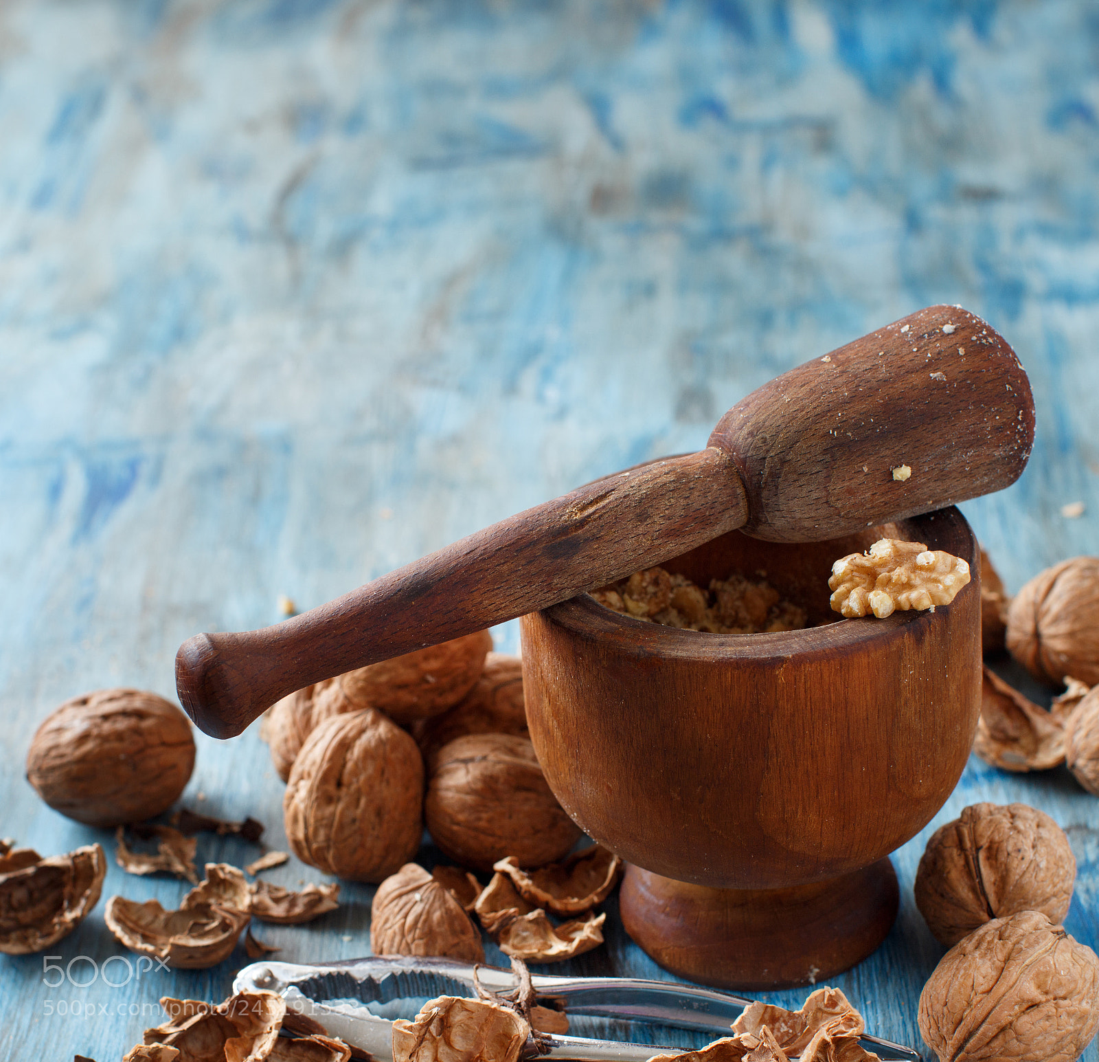 Canon EOS 650D (EOS Rebel T4i / EOS Kiss X6i) sample photo. Fresh walnuts and mortar photography