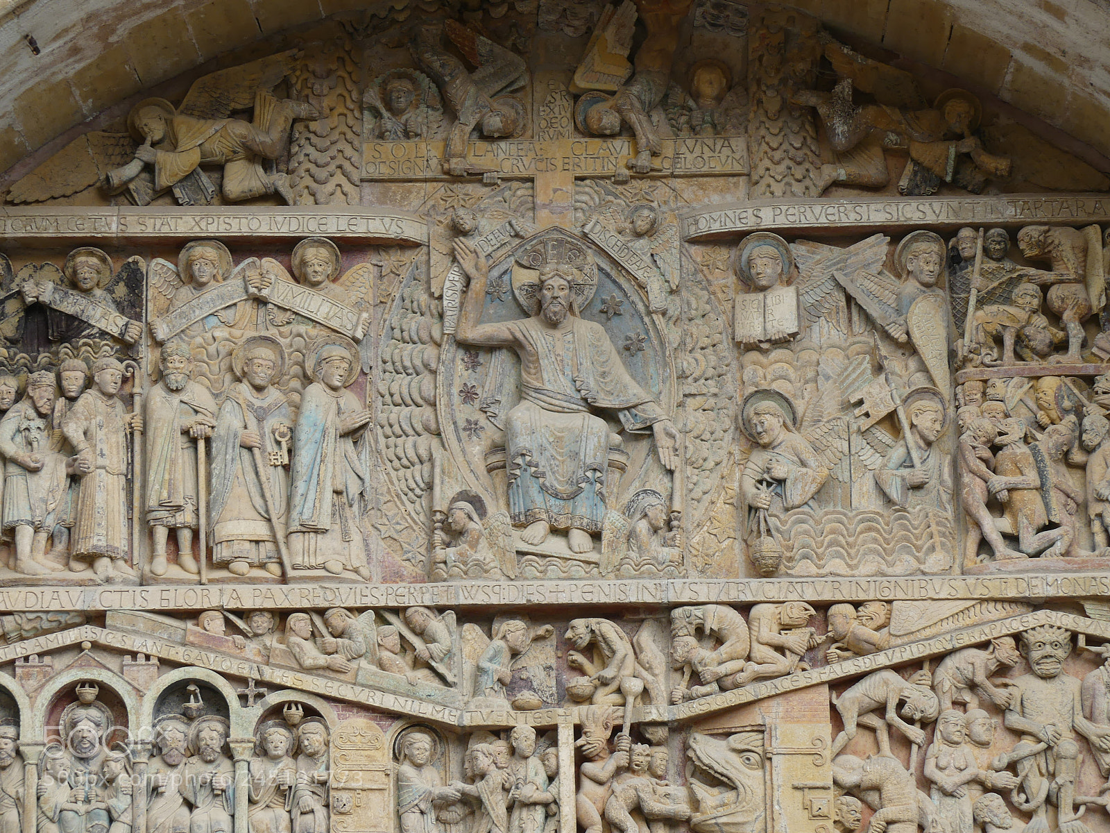Panasonic Lumix DMC-FZ300 sample photo. Tympan de conques photography