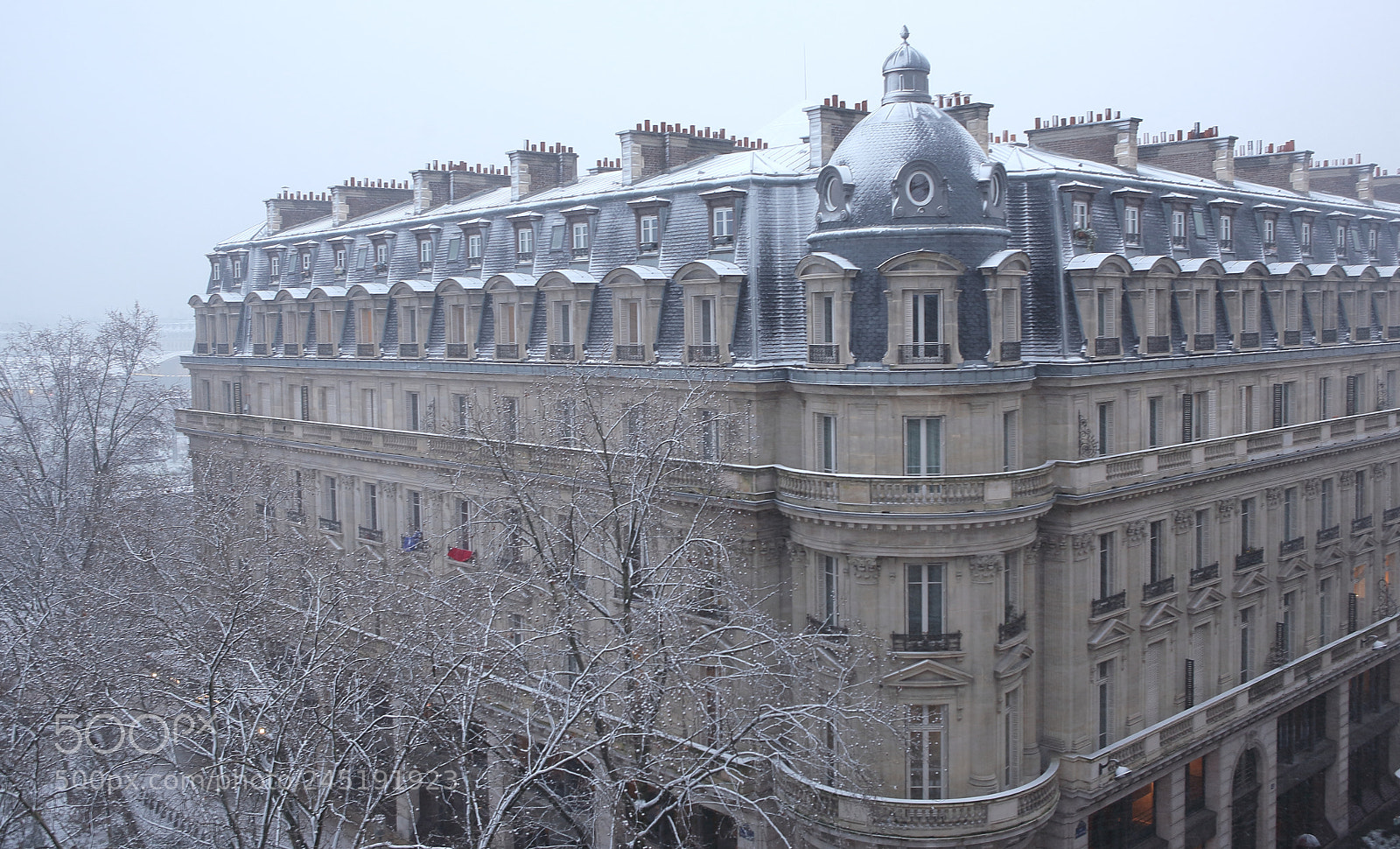 Canon EOS 5D sample photo. Paris les halles under photography