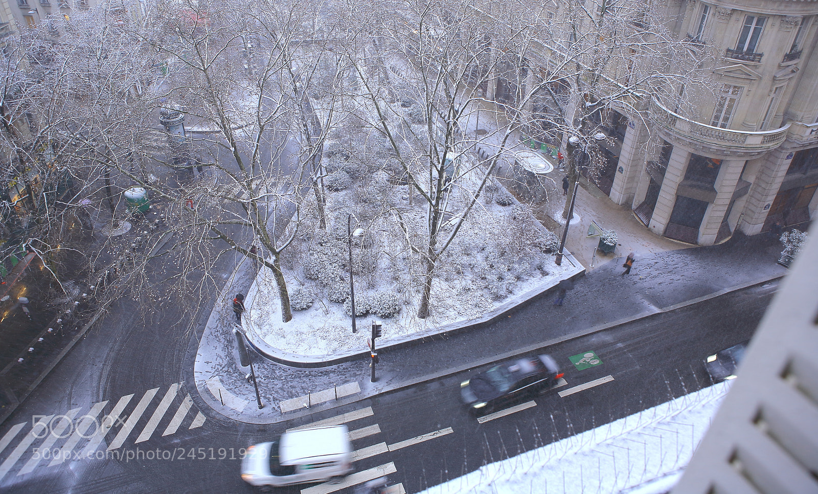 Canon EOS 5D sample photo. Paris les halles under photography
