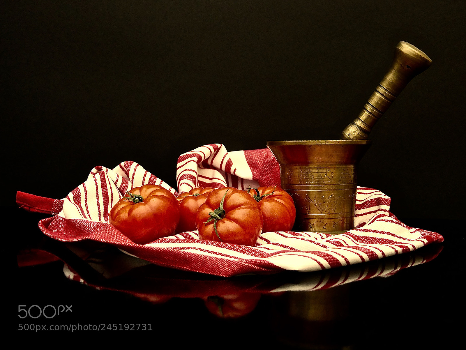 Panasonic Lumix DMC-GX85 (Lumix DMC-GX80 / Lumix DMC-GX7 Mark II) sample photo. Red life photography
