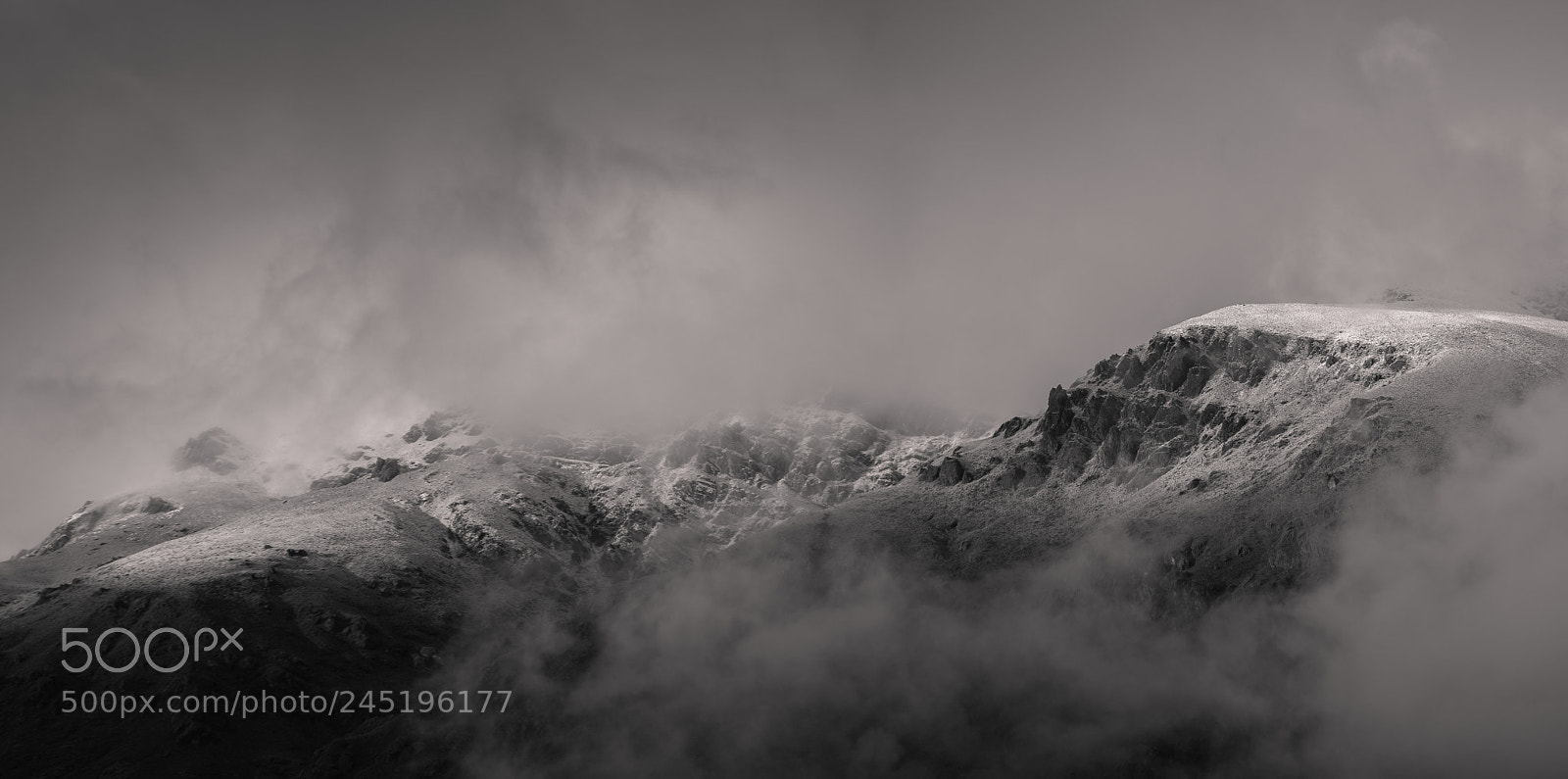 Sony a7 II sample photo. Misty moutains of nz photography