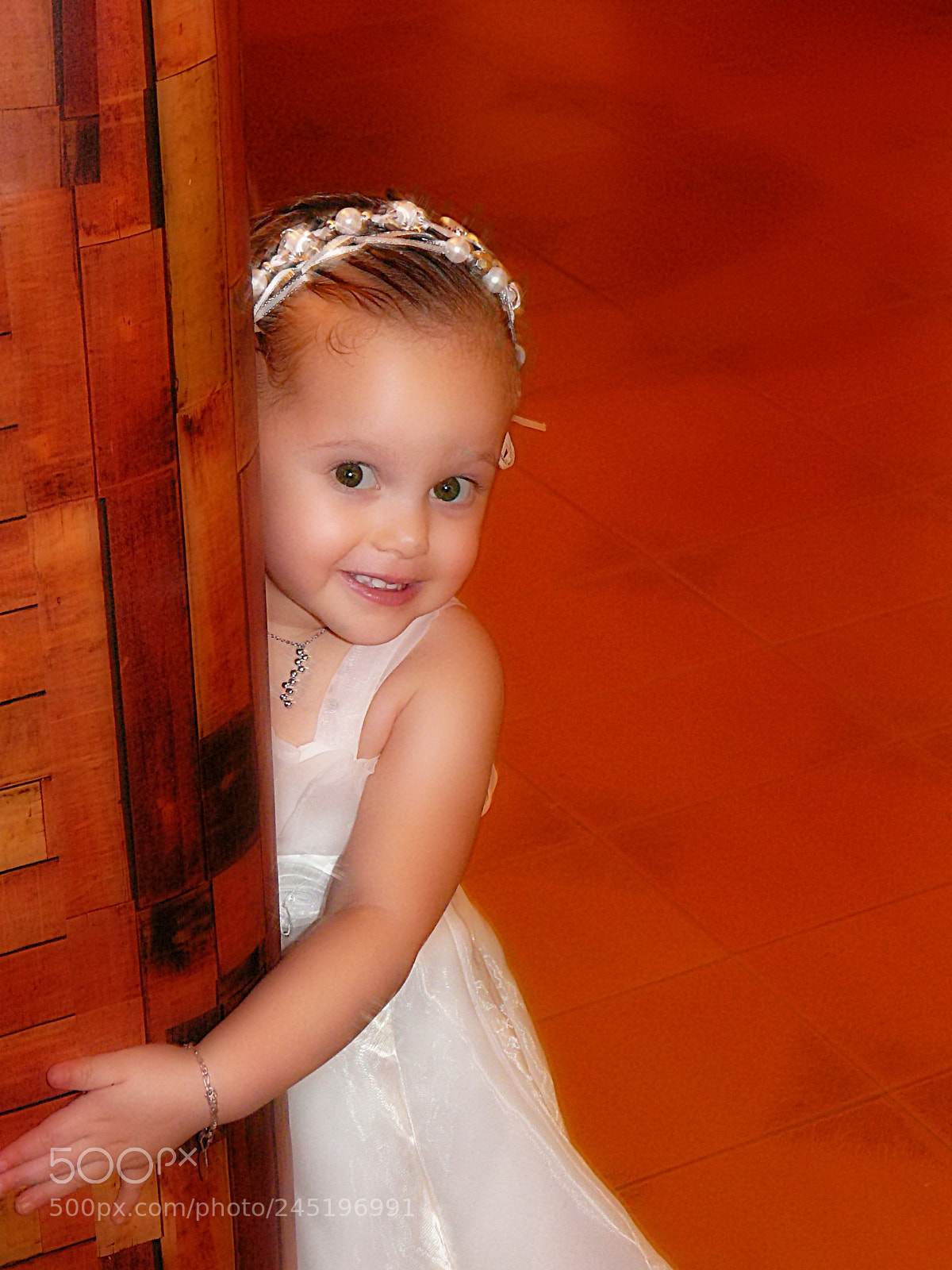 Panasonic DMC-FZ18 sample photo. Shyness  /  timidez  /  timidezza photography