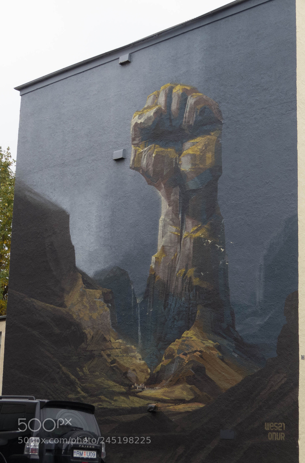 Canon PowerShot SX50 HS sample photo. Streetart, fist of rock photography