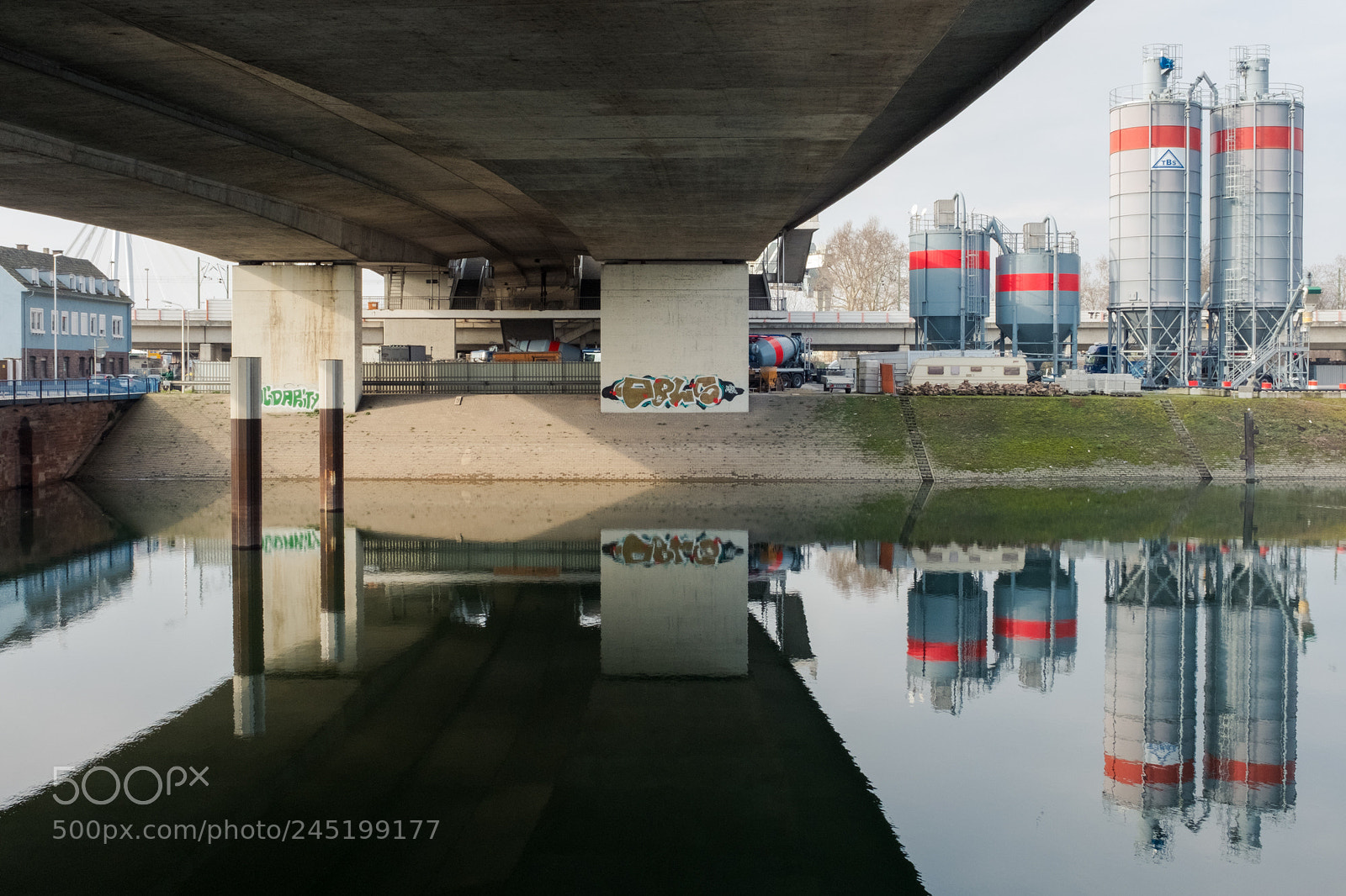 Fujifilm X100F sample photo. Seeing double photography