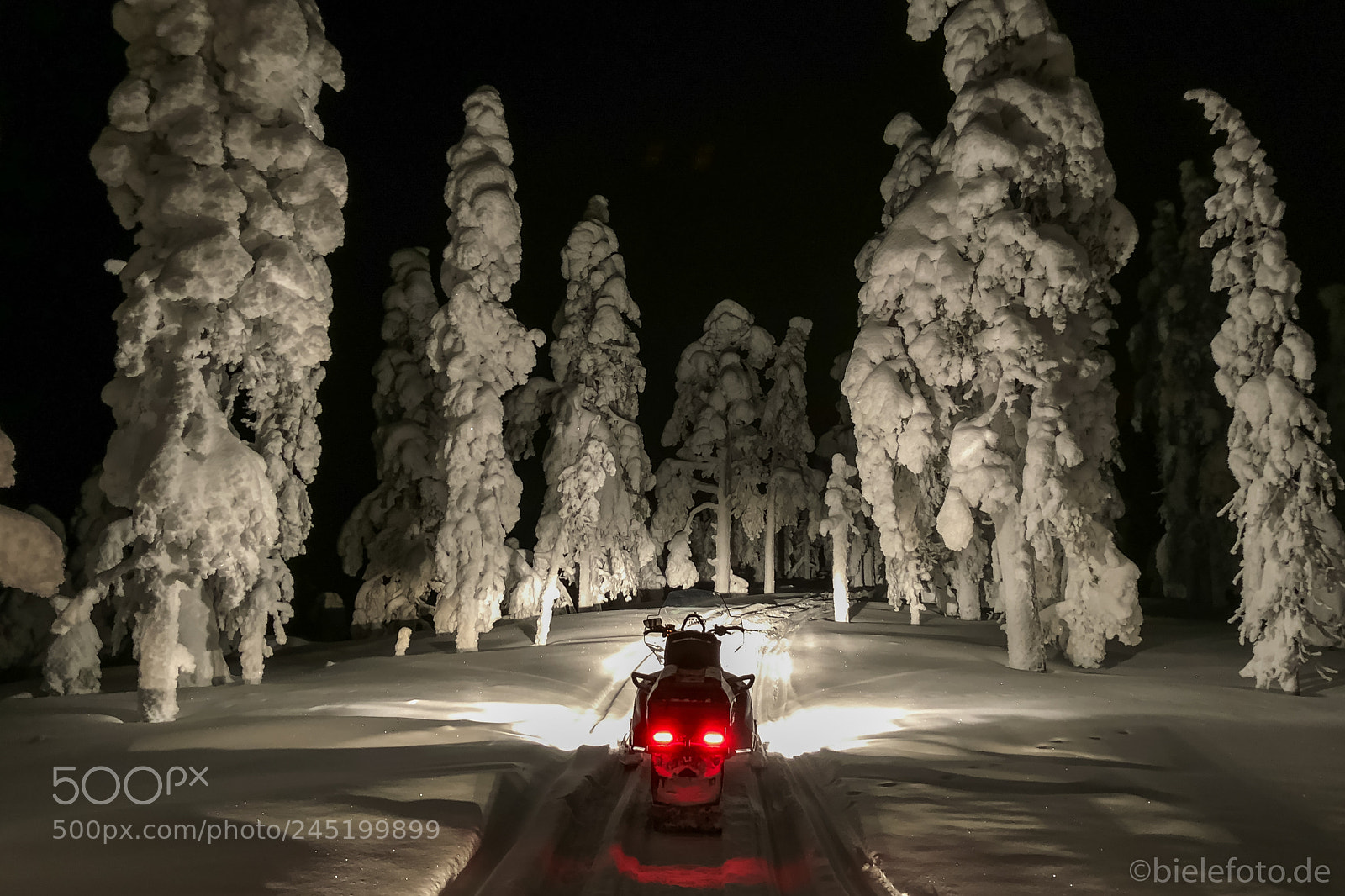 Apple iPhone X sample photo. Snow mobile tour at photography