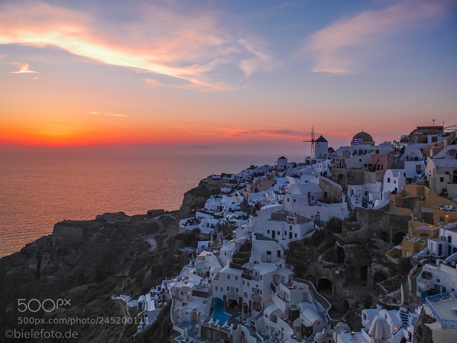 Fujifilm X10 sample photo. Sunset in oia, santorini photography