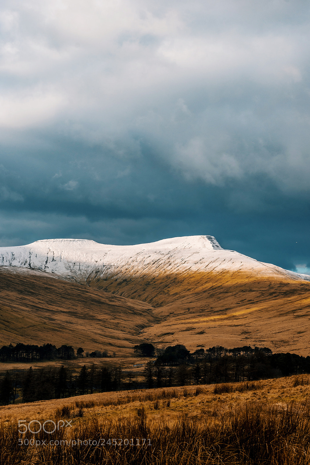Sony a7 sample photo. Pen y fan photography