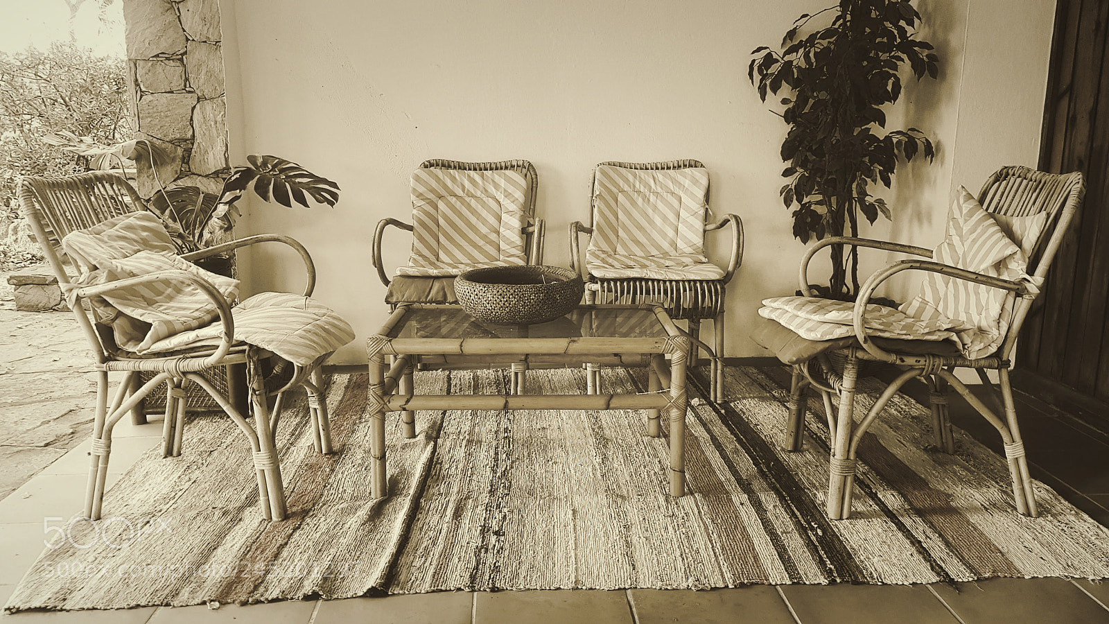 Samsung Galaxy S8+ sample photo. Siesta lounge photography
