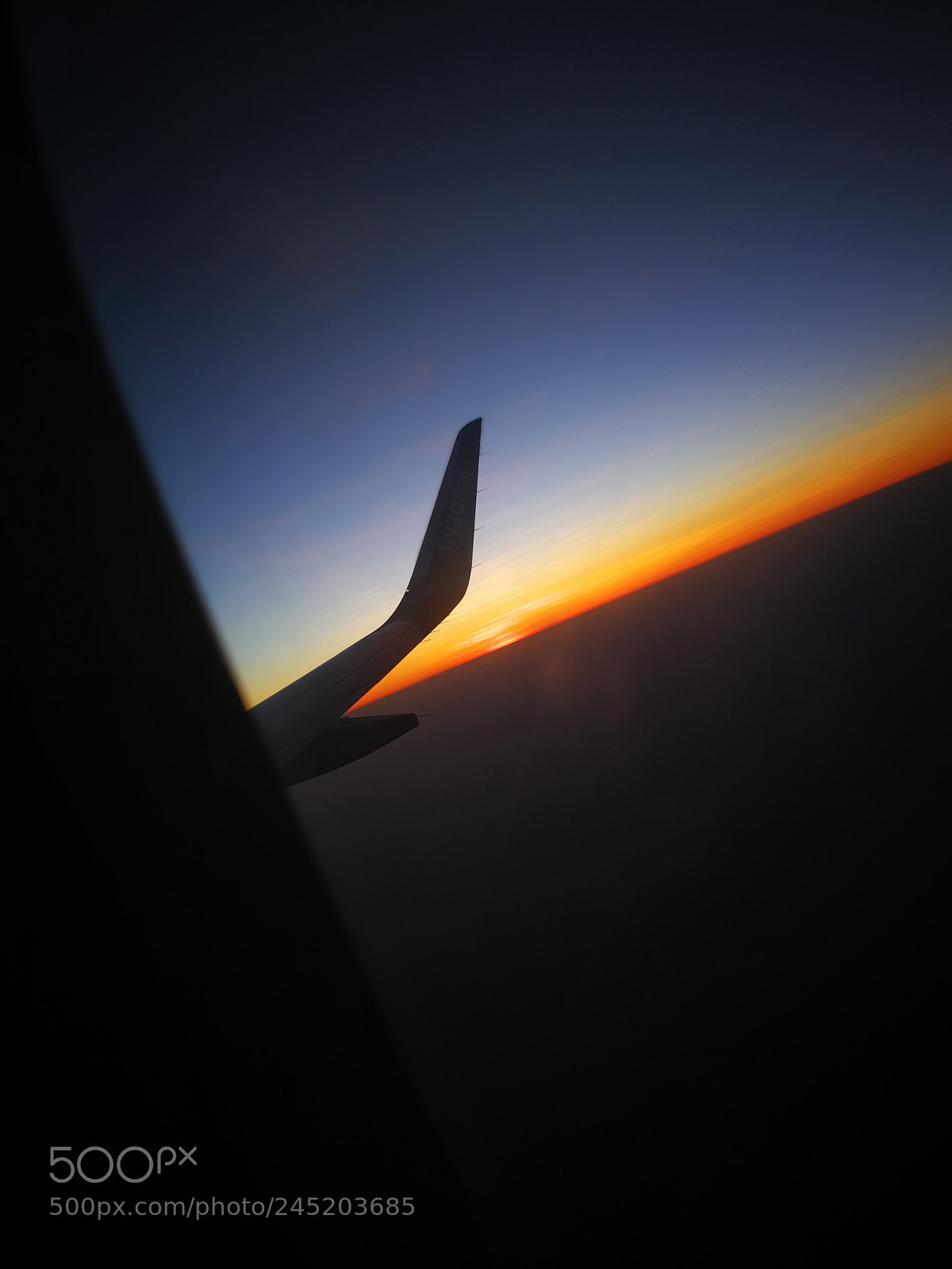 HUAWEI Mate 9 sample photo. Plane photography