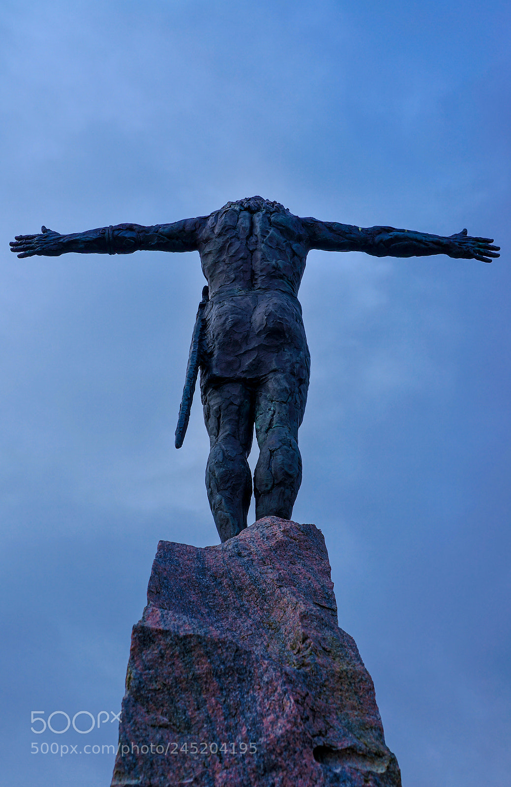 Sony Alpha NEX-5N sample photo. Statue in tórshavn photography