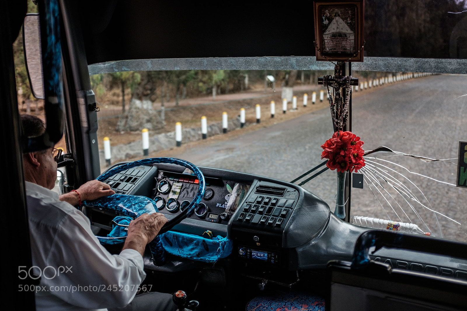 Fujifilm X100T sample photo. Pyramids bus driver photography