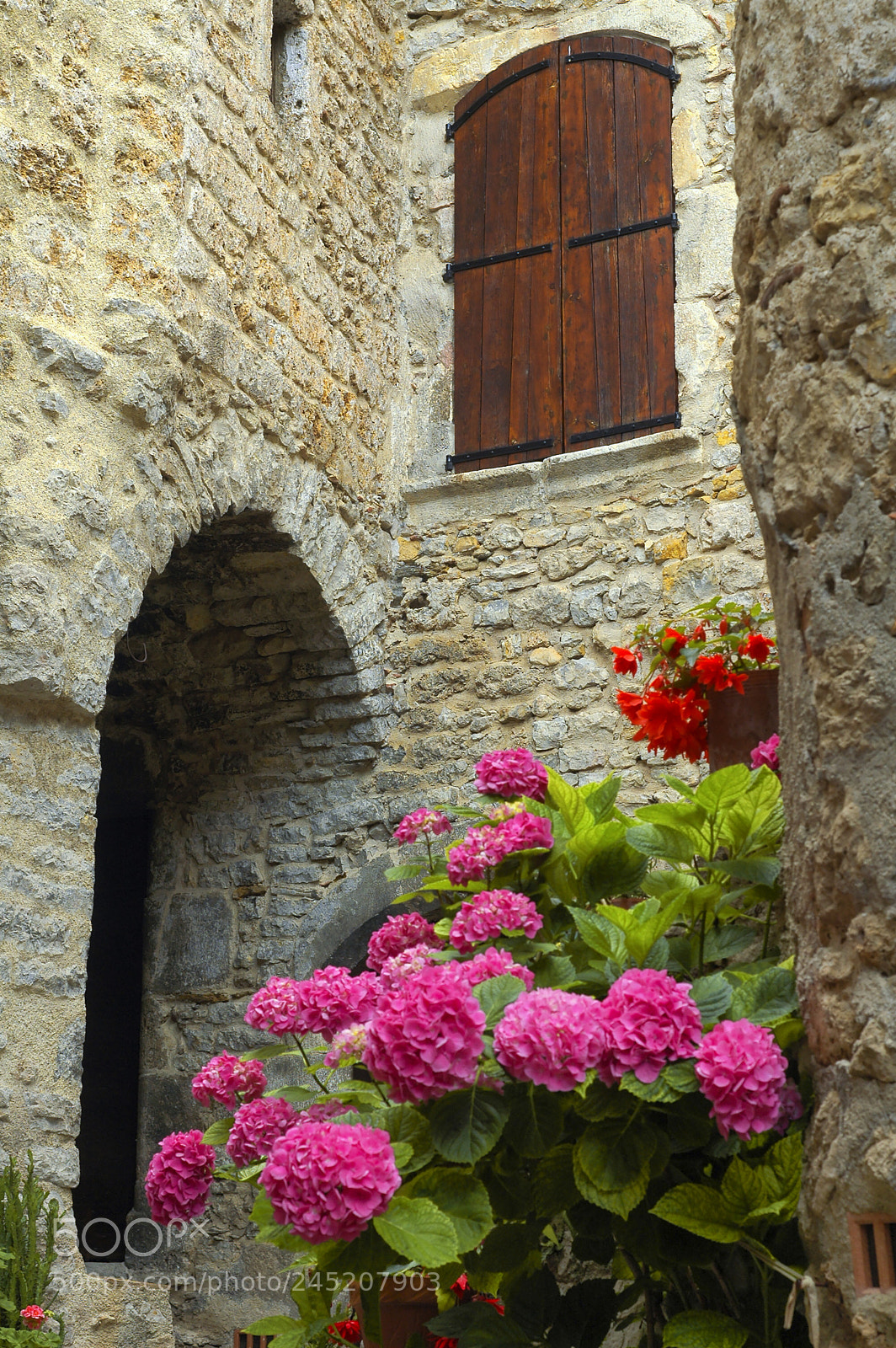 Nikon D70 sample photo. Saint-guilhem-le-desert (france) photography
