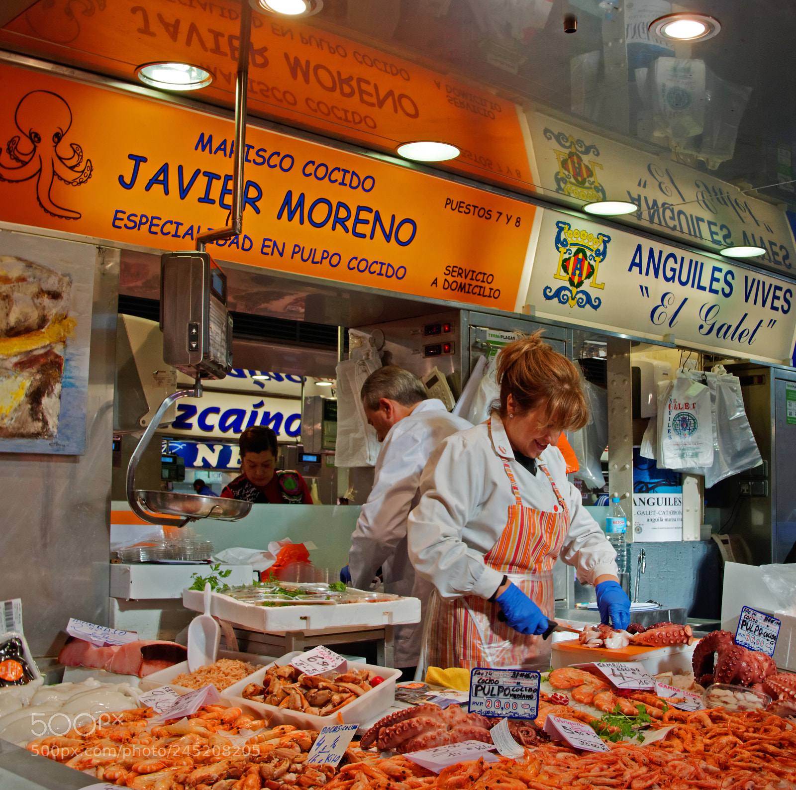 Panasonic Lumix DMC-GX8 sample photo. Cutting up octopus pulpo photography