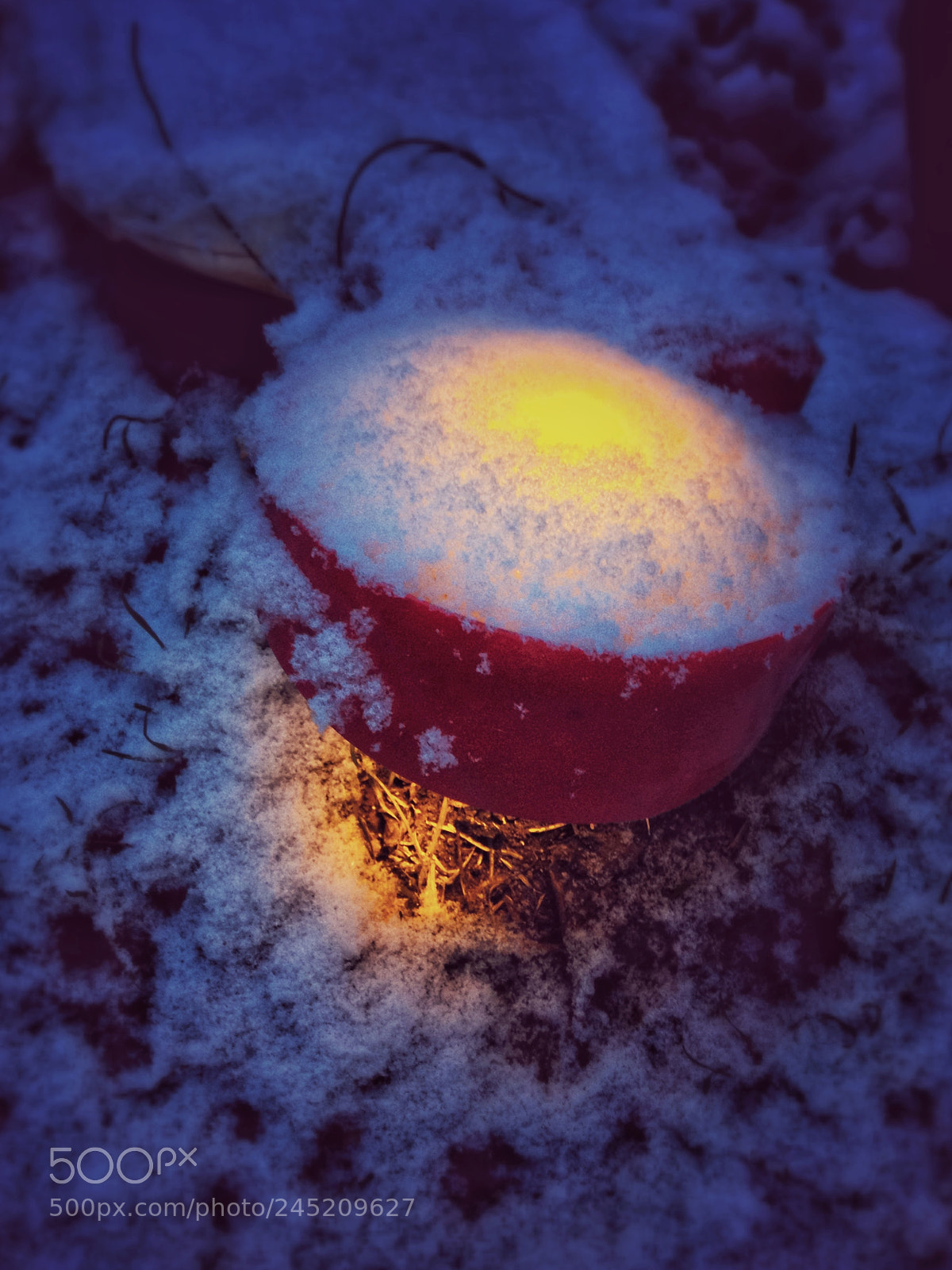 Apple iPhone 4S sample photo. Light in snow photography