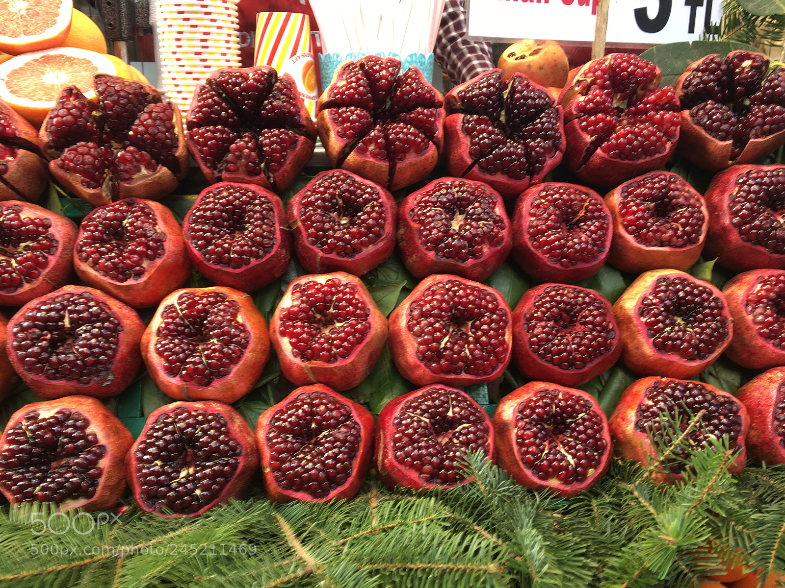 Apple iPhone 6s Plus sample photo. Who loves pomegranate? photography