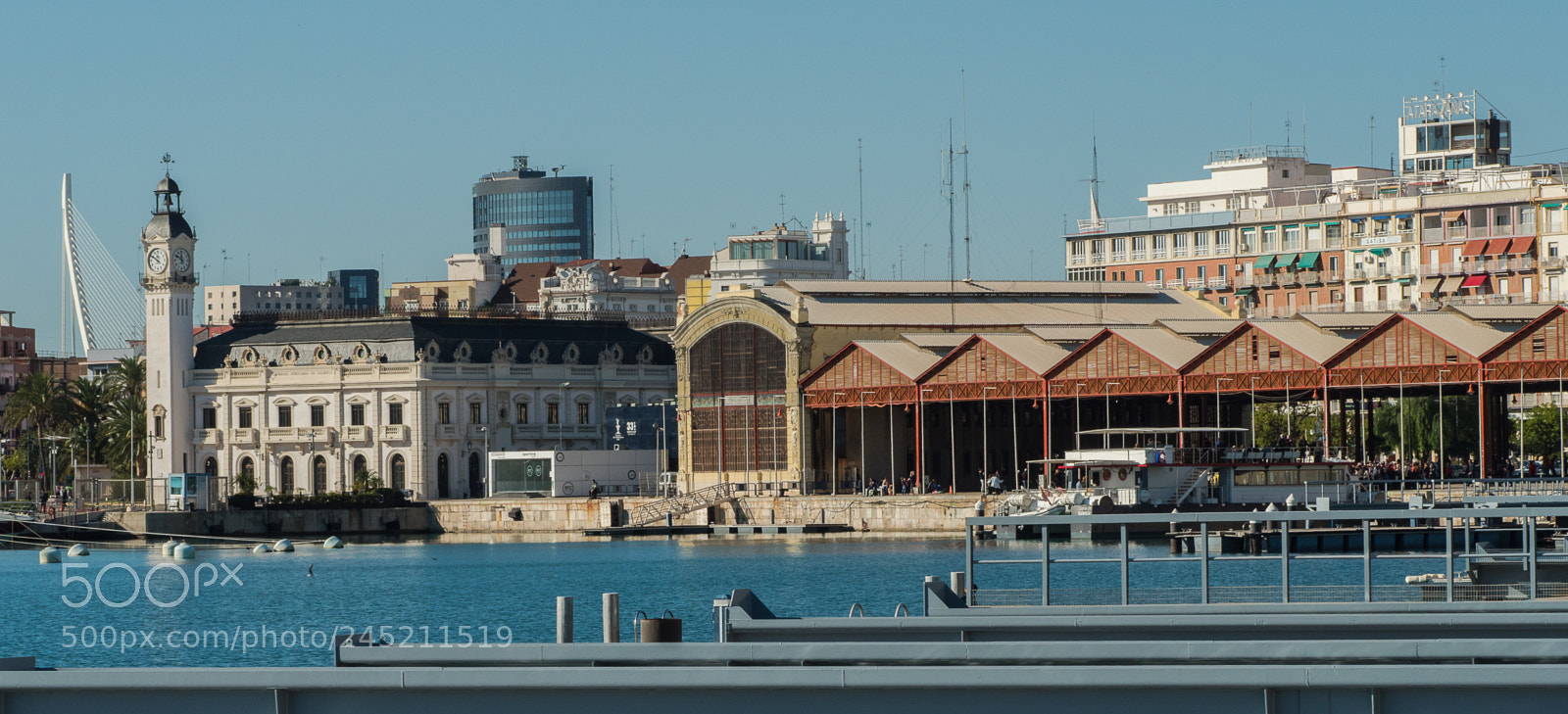 Panasonic Lumix DMC-GX8 sample photo. Old port area valencia photography