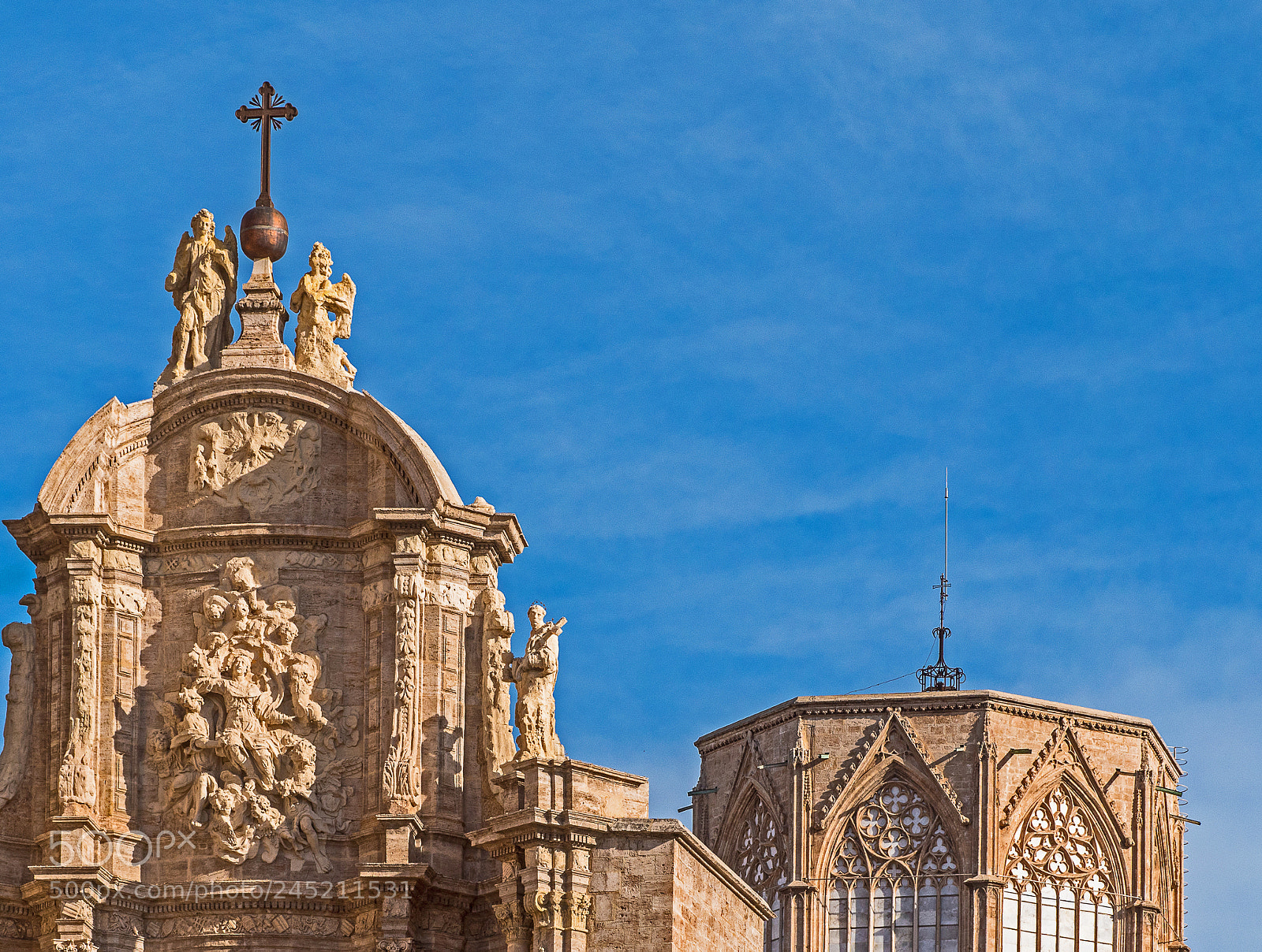 Panasonic Lumix DMC-GX8 sample photo. Stonework valencia cathedral photography