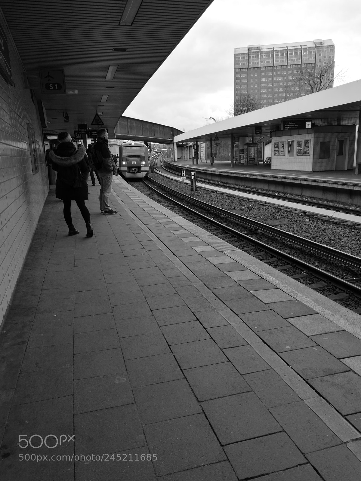 HUAWEI Honor 8 sample photo. Train 1 photography