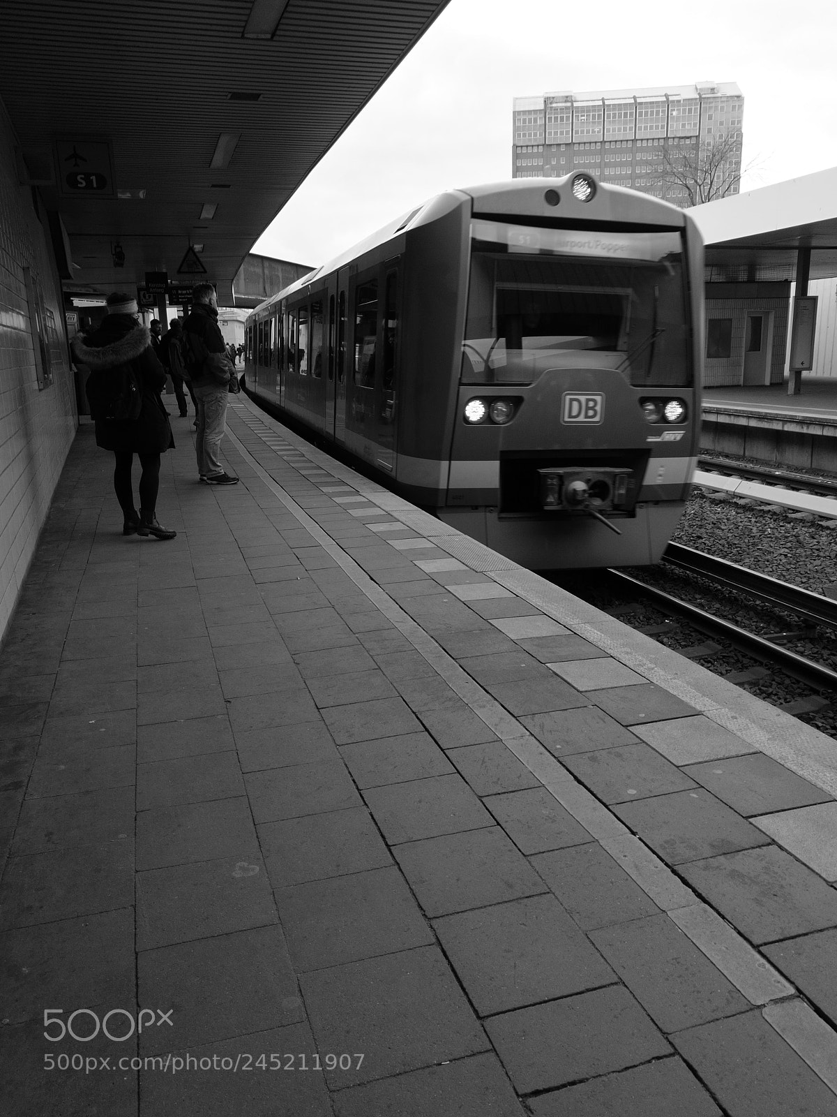 HUAWEI Honor 8 sample photo. Train 2 photography