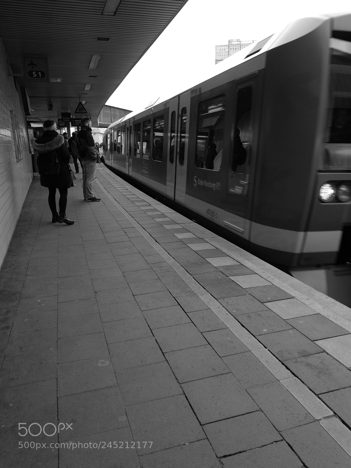 HUAWEI Honor 8 sample photo. Train 3 photography