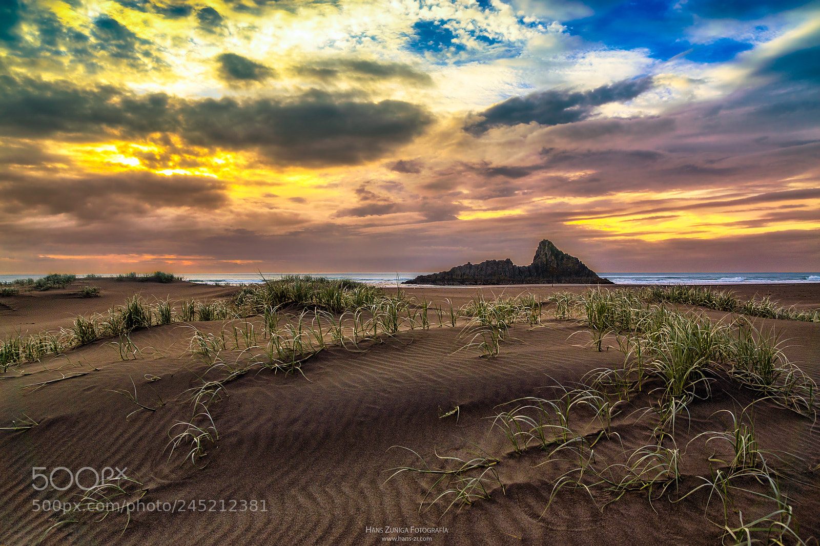 Sony SLT-A77 sample photo. Karekare beach, new zealand photography