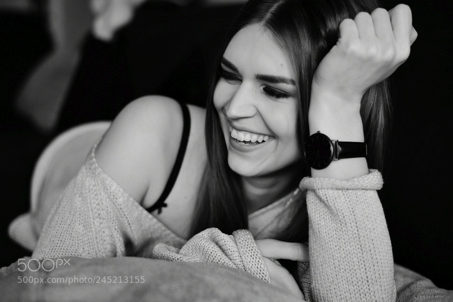 Nikon D750 + Nikon AF-S Nikkor 50mm F1.8G sample photo. Happy girl photography