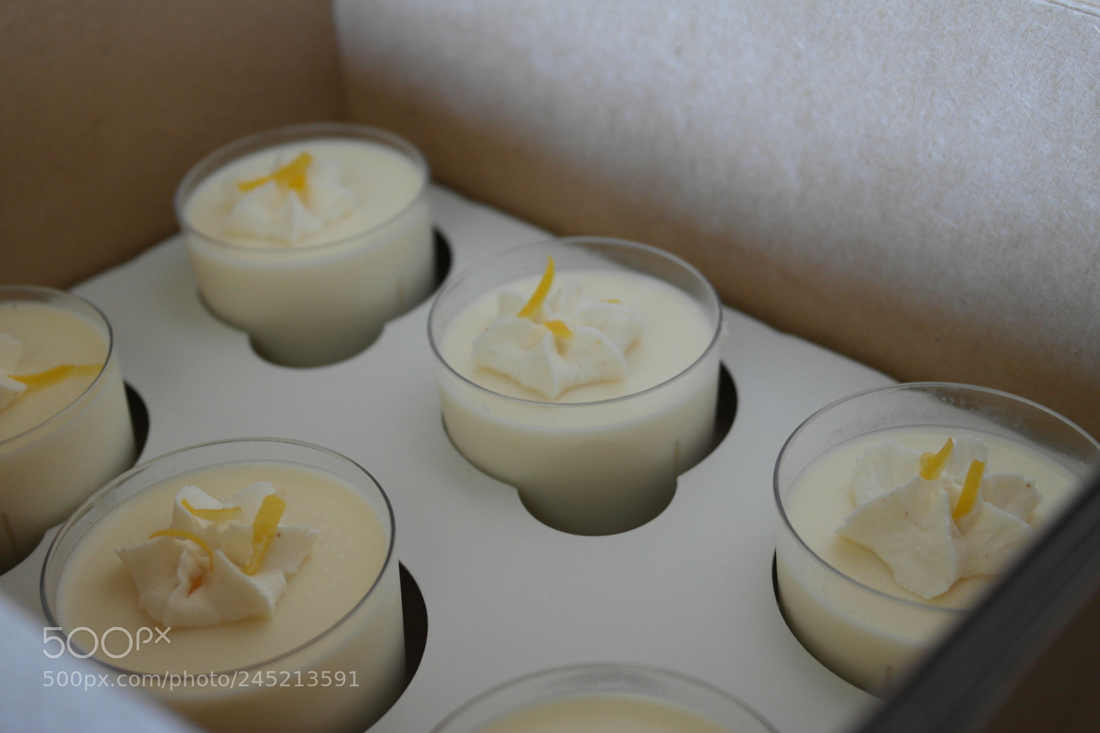 Samsung NX1000 sample photo. Lemon panna cotta photography