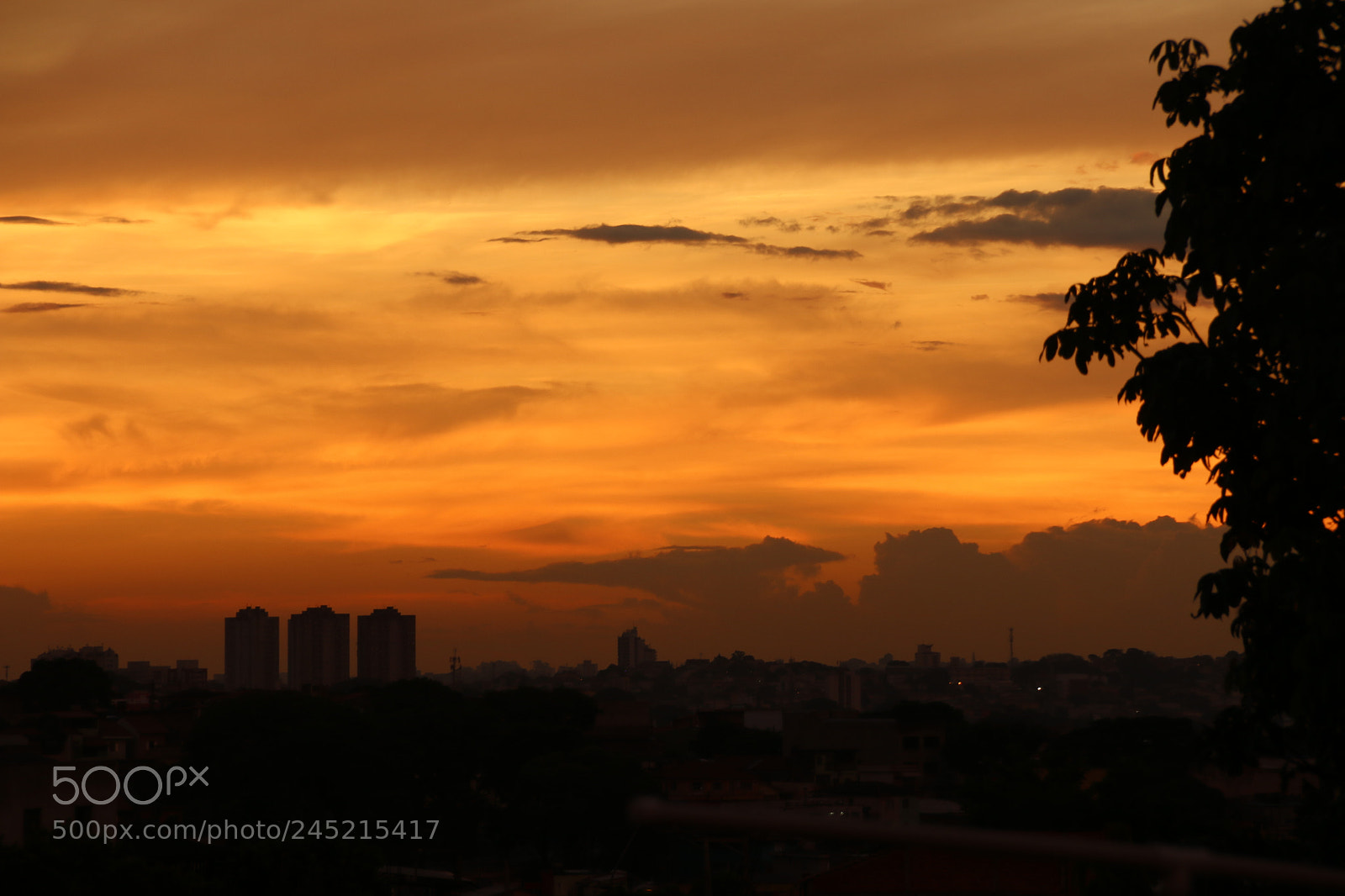 Canon EF-S 18-135mm F3.5-5.6 IS sample photo. Foi mais um dia photography