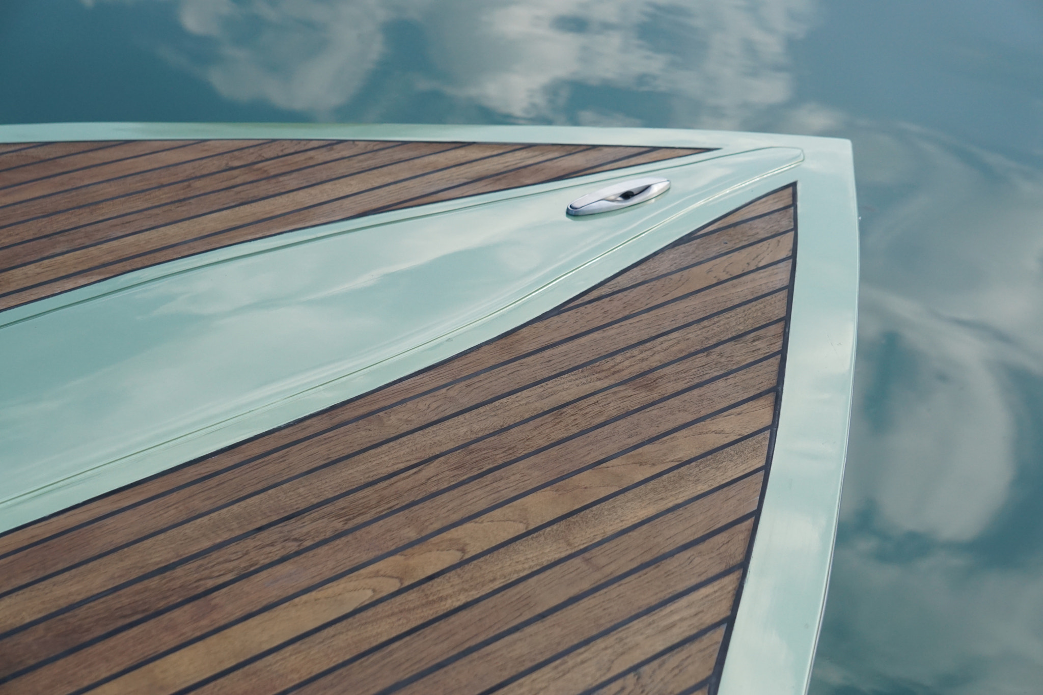 Sony FE 24-240mm F3.5-6.3 OSS sample photo. The point of a boat photography