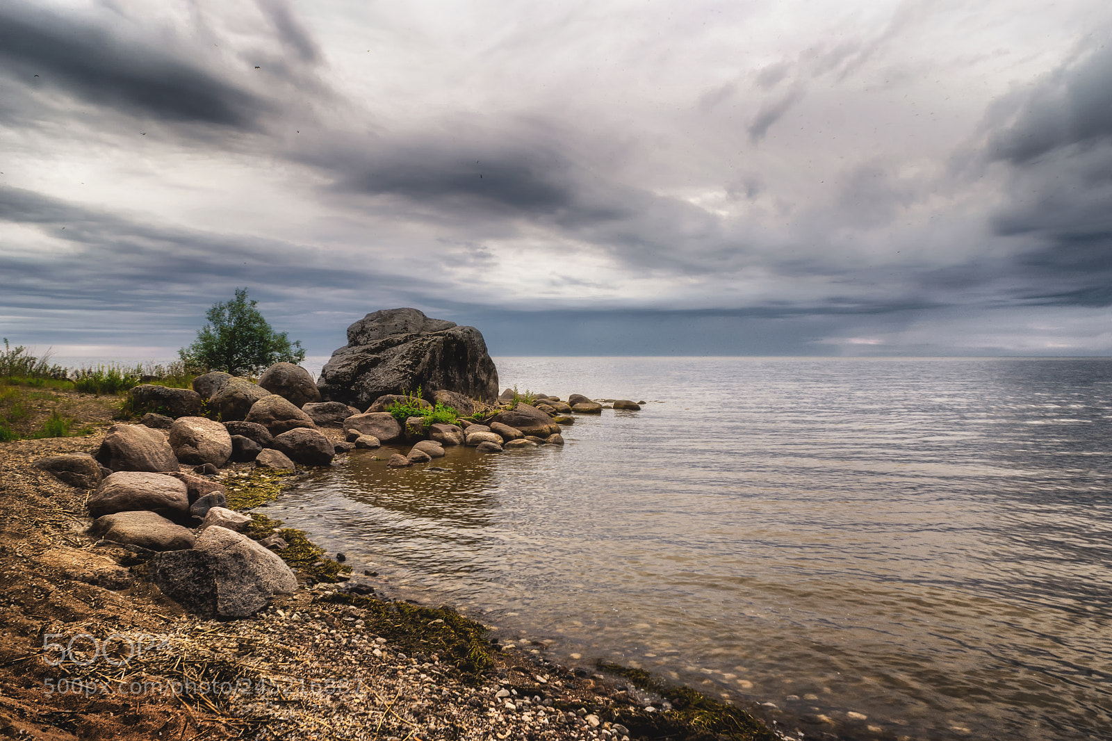 Sony Alpha DSLR-A100 sample photo. Peipsi before the storm... photography