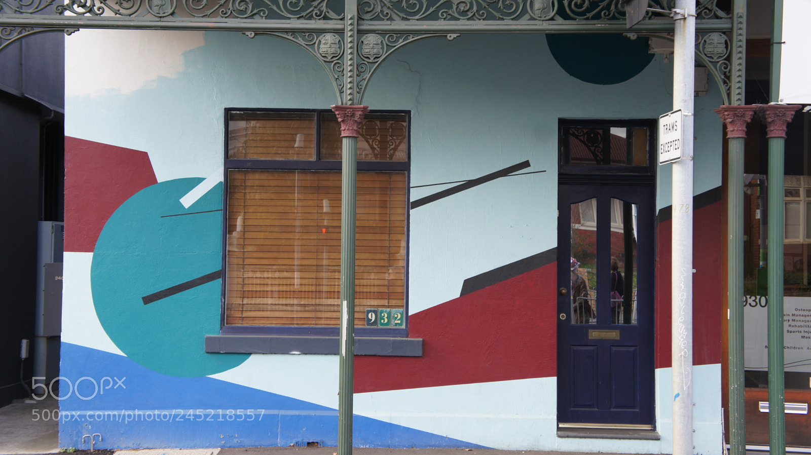 Sony Alpha NEX-3 sample photo. Doors photography